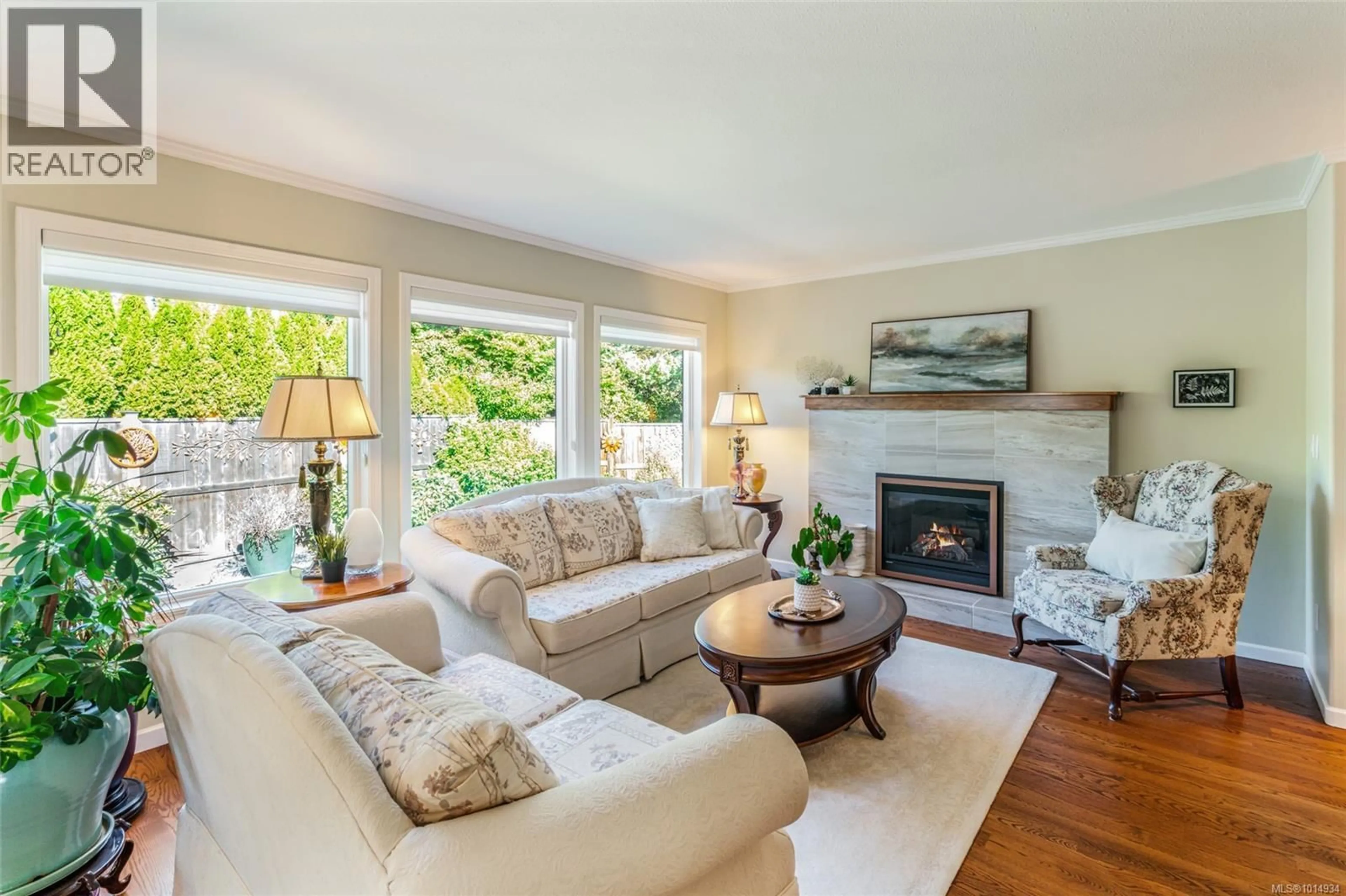 Living room with furniture, unknown for 1299 LEEWARD WAY, Qualicum Beach British Columbia V9K2M1