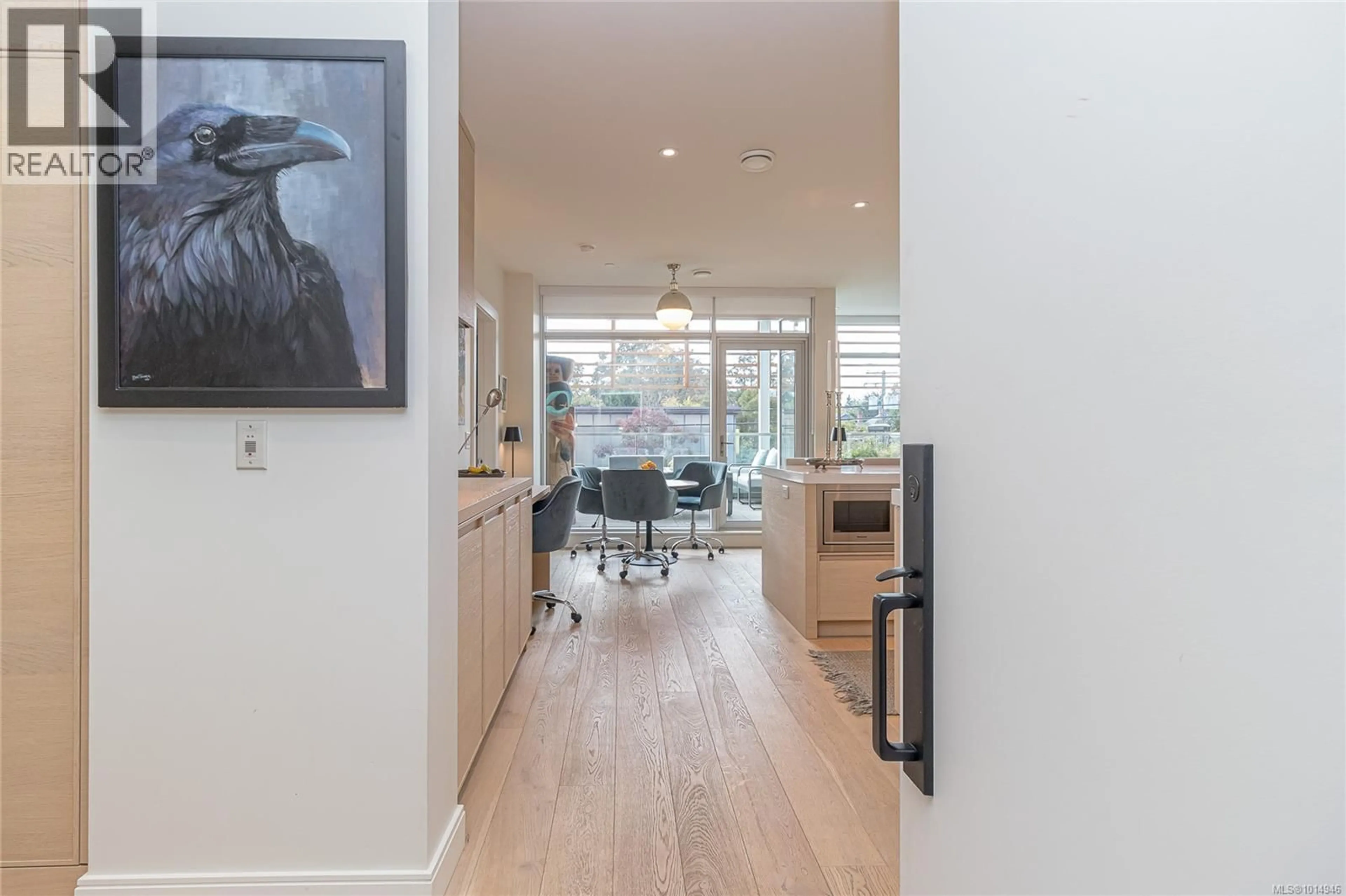 Unknown for 209 - 1916 OAK BAY AVENUE, Victoria British Columbia V8R0B1