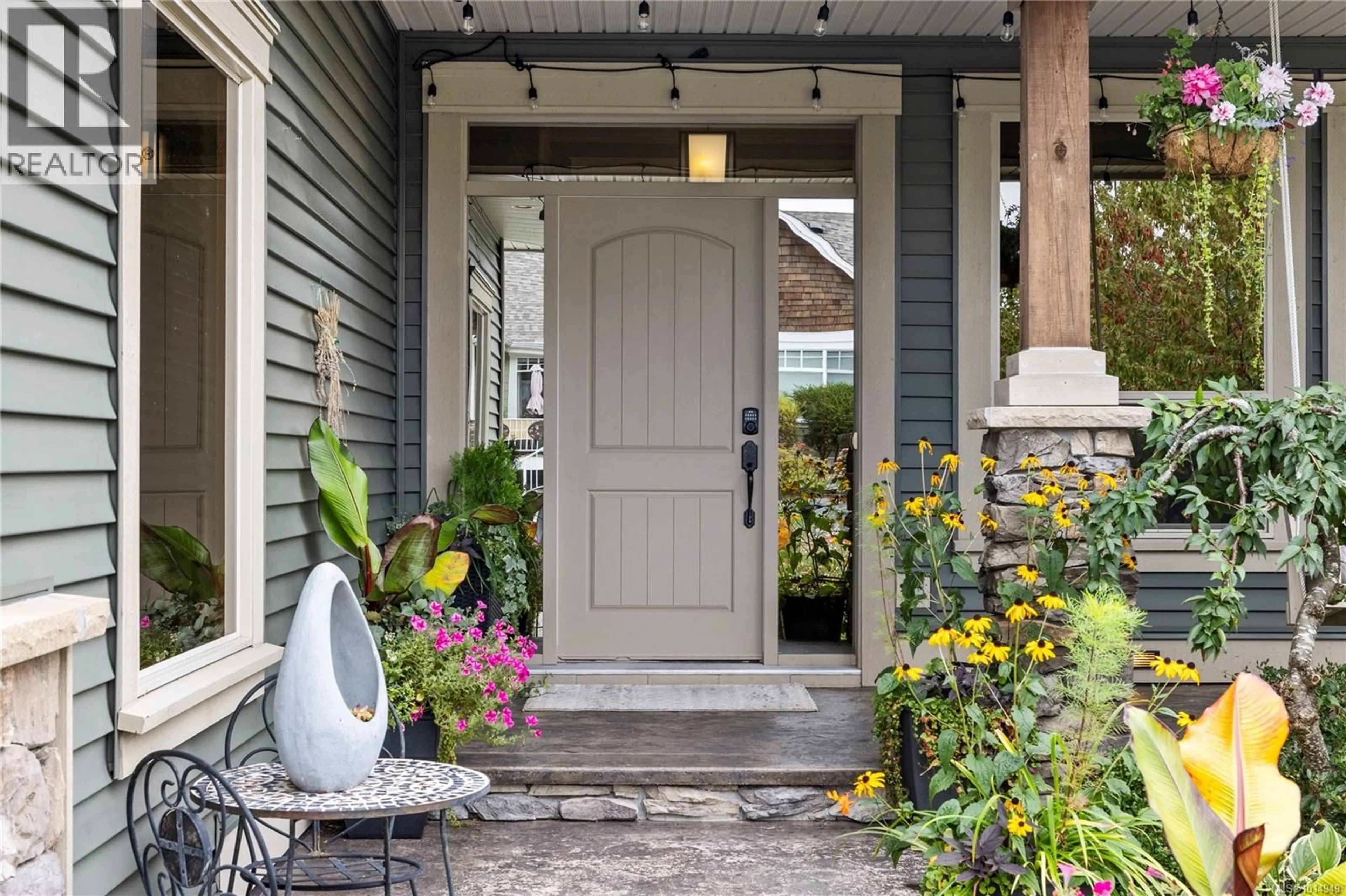 Indoor entryway for 654 SANDERSON ROAD, Ladysmith British Columbia V9G0A7