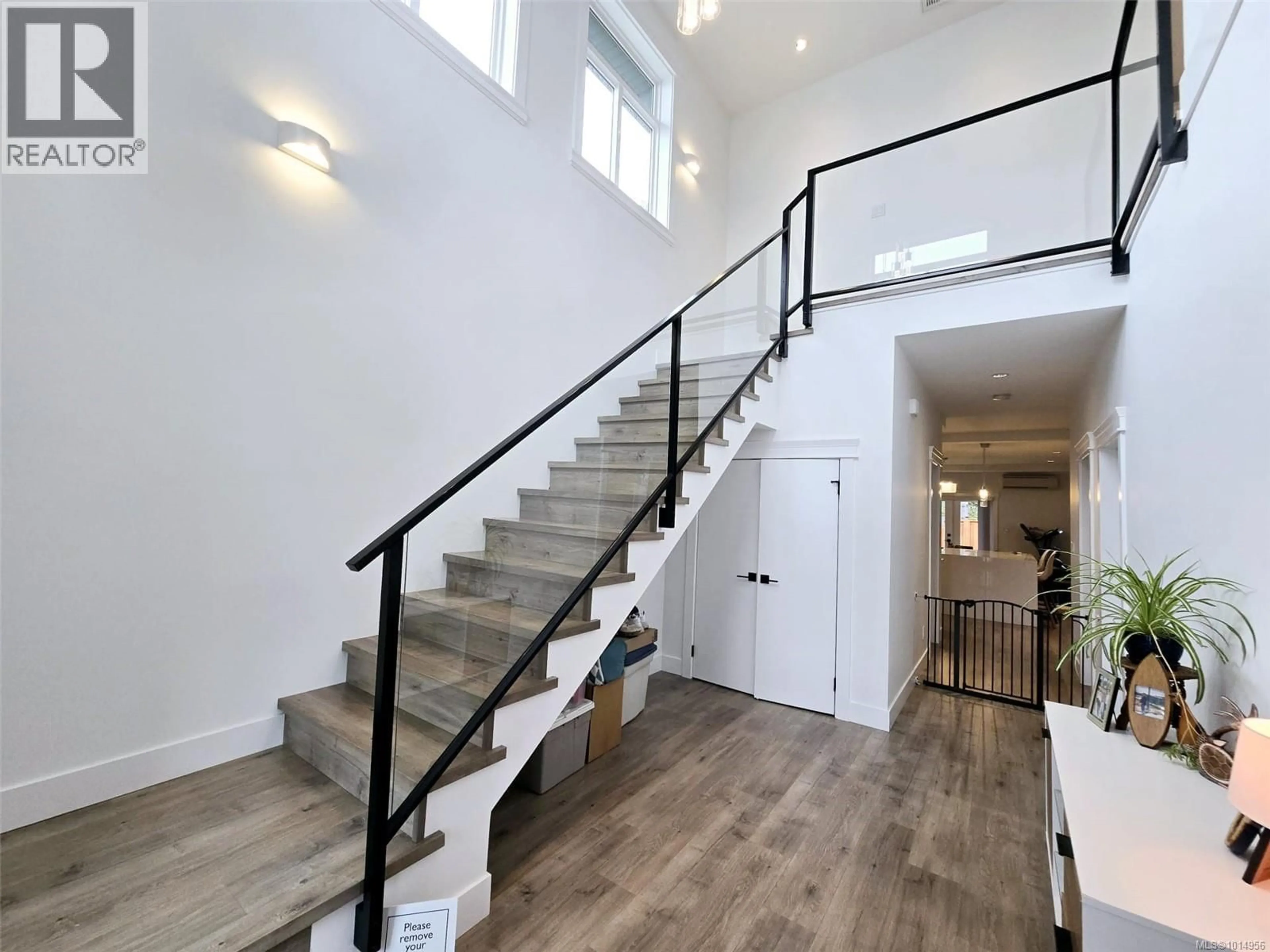 Stairs for 1375 SANDSTONE LANE, Langford British Columbia V9B7A2