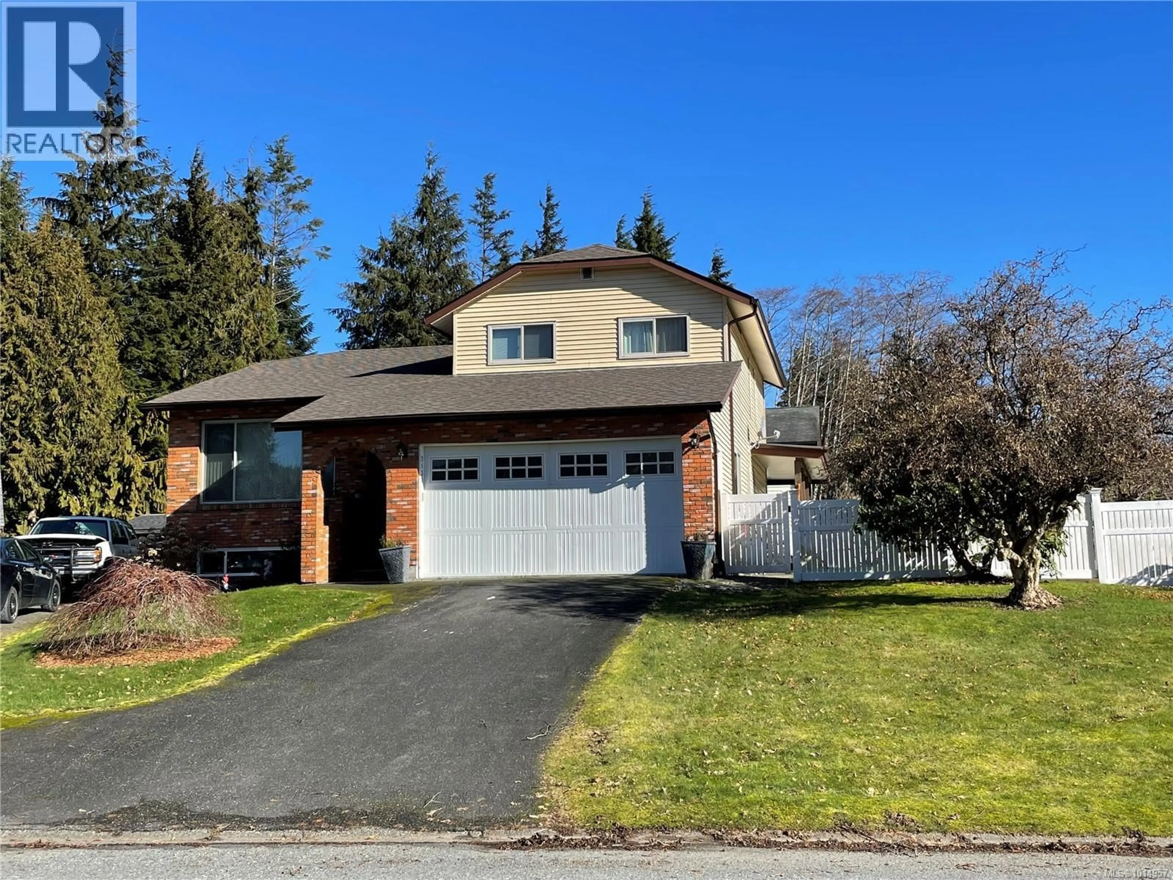 Home with vinyl exterior material, street for 7130 HIGHLAND DRIVE, Port Hardy British Columbia V0N2P0