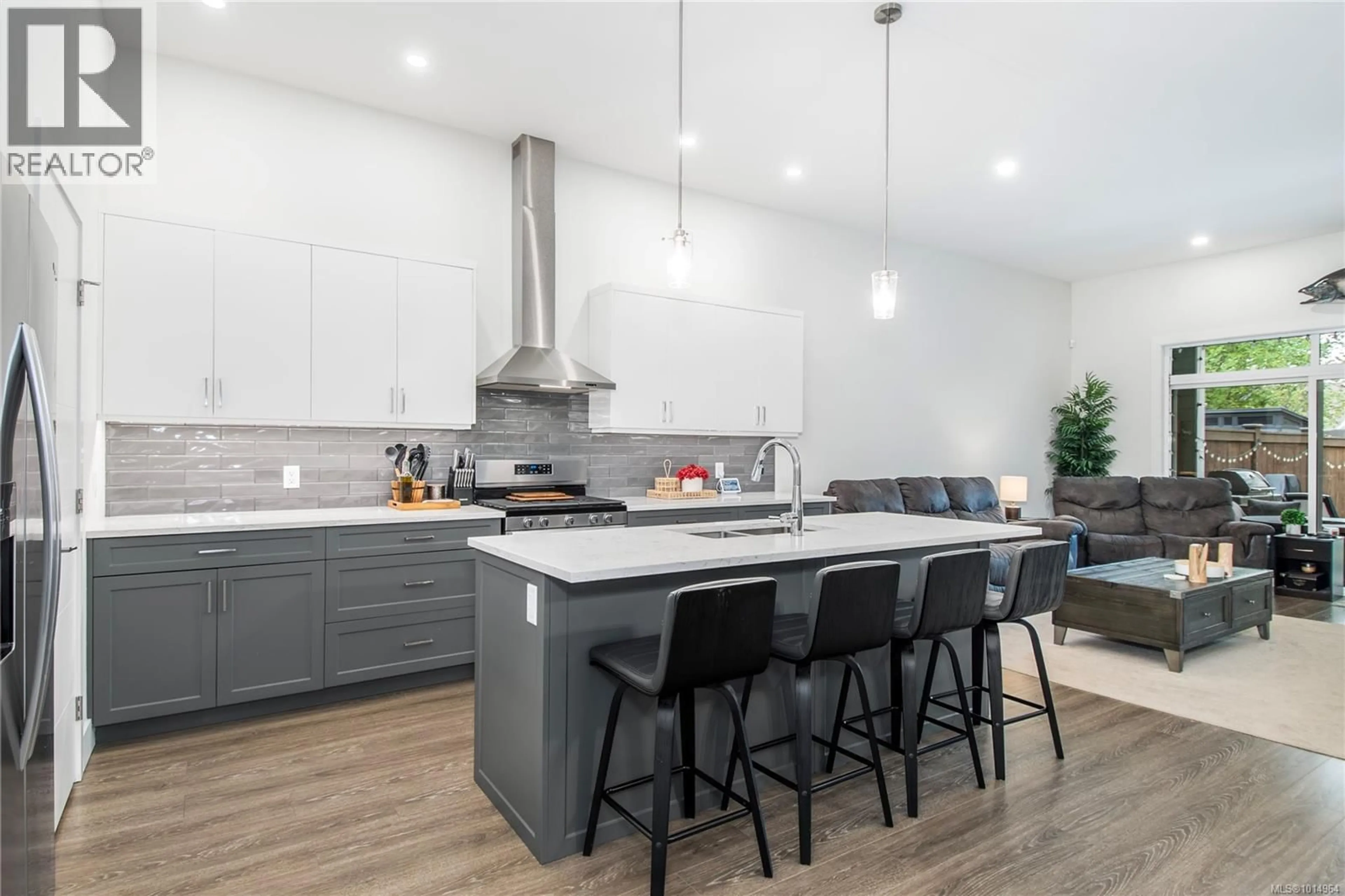 Open concept kitchen, unknown for 15 - 200 NIKOLA ROAD, Campbell River British Columbia V9W6H9