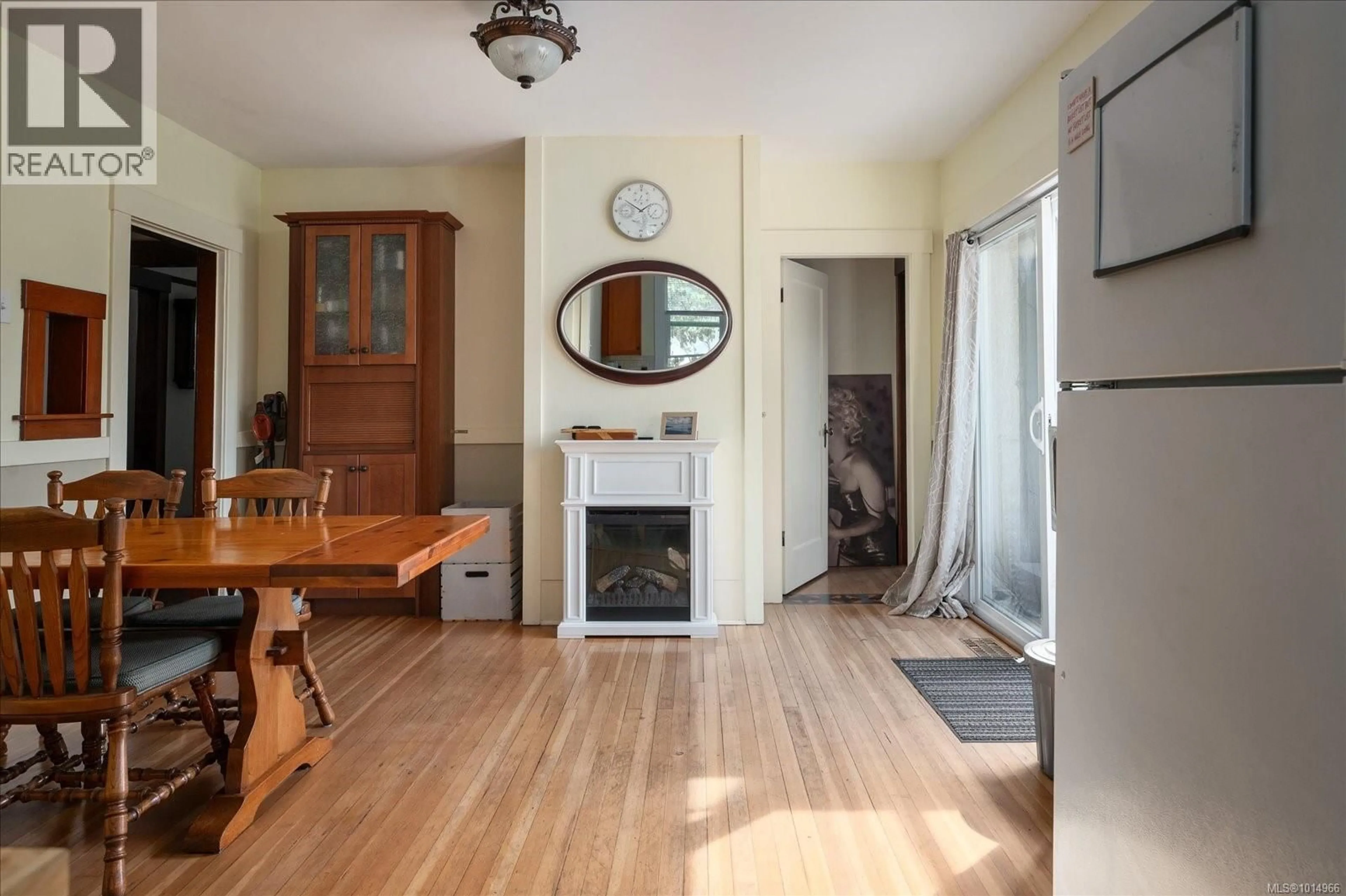 Unknown for 397 MACHLEARY STREET, Nanaimo British Columbia V9R2G8