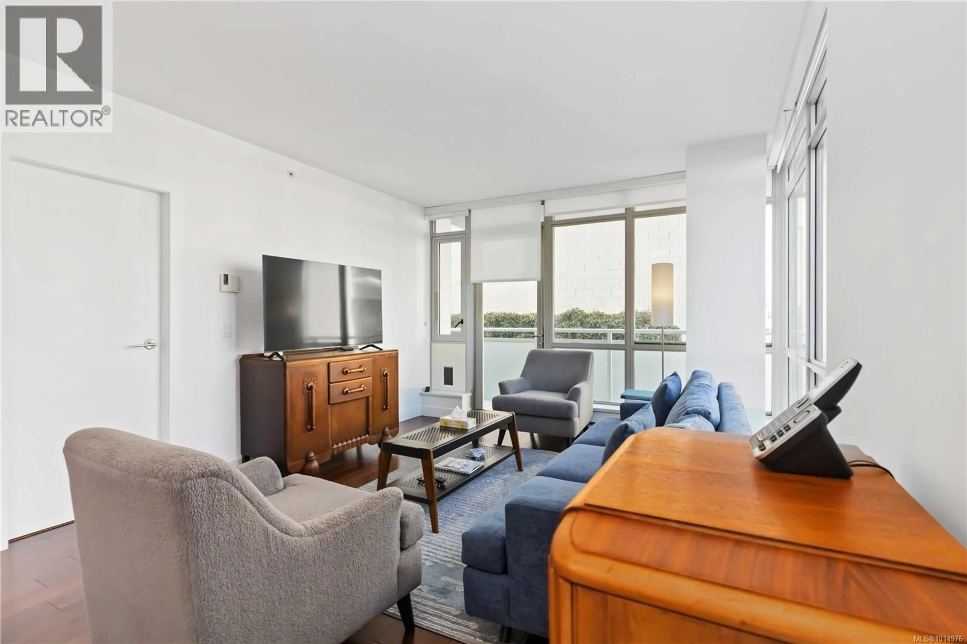 Living room with furniture, unknown for 302 - 838 BROUGHTON STREET, Victoria British Columbia V8W1E4