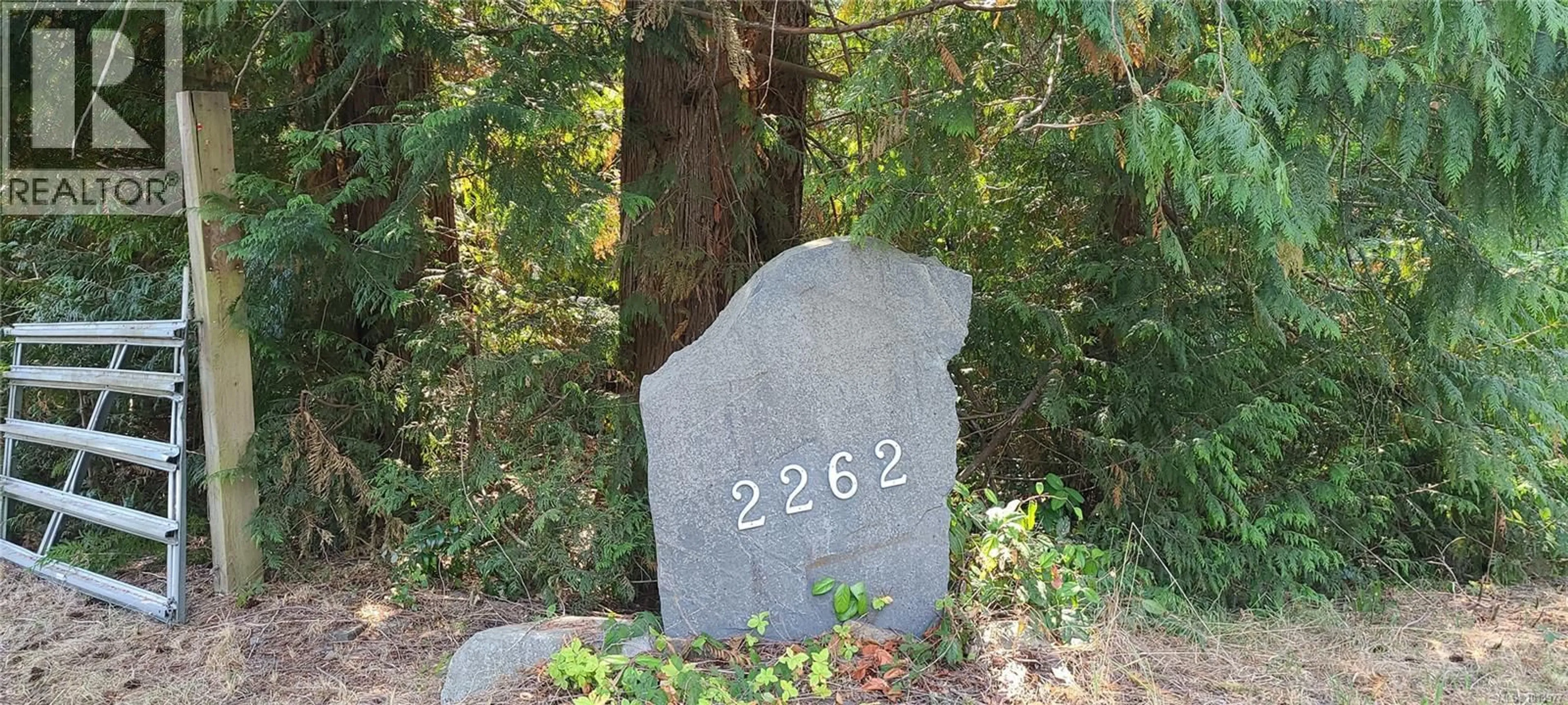 Blurry image for 2262 GRAFTON AVENUE, Coombs British Columbia V0R1M0