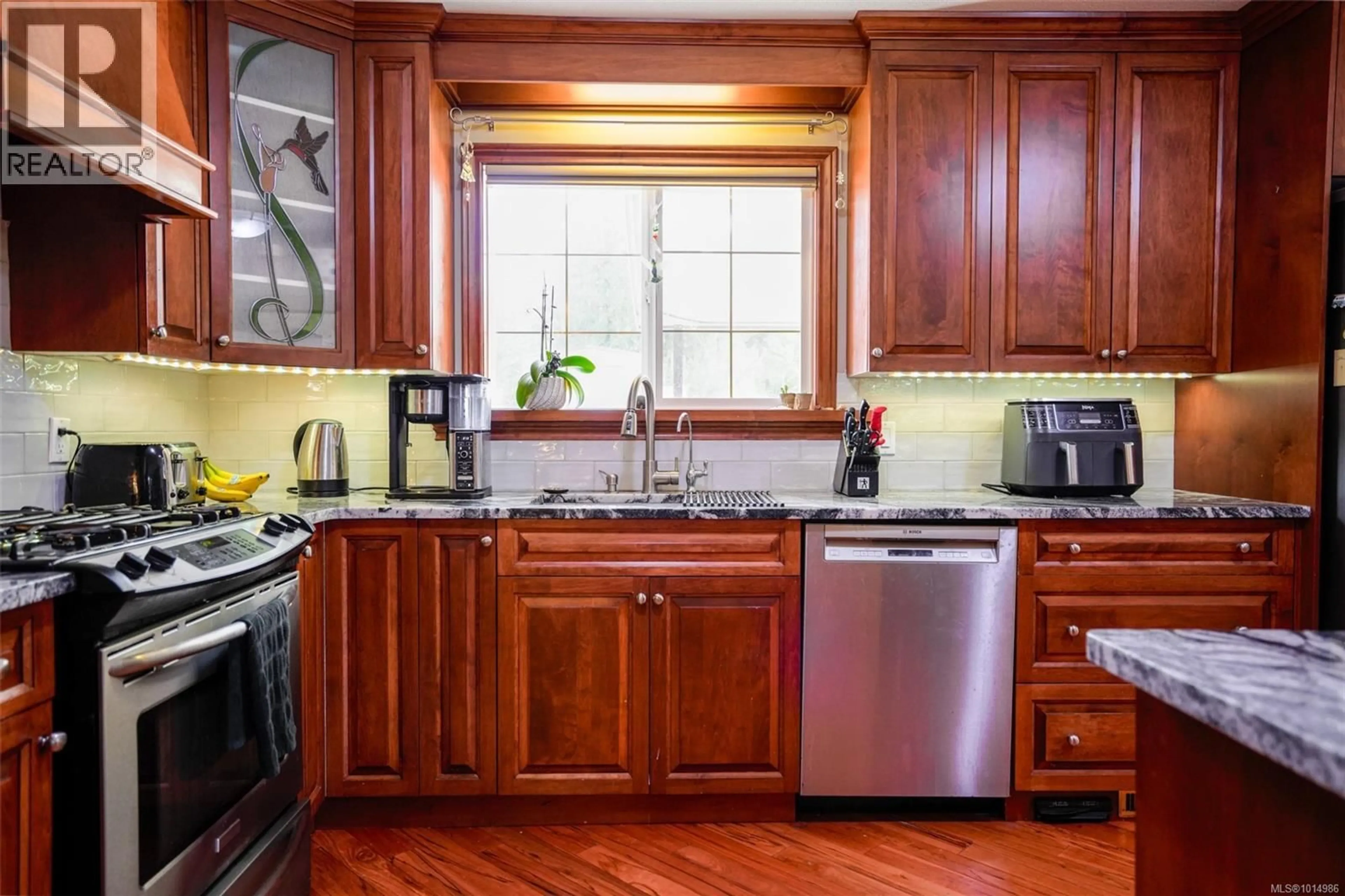 Standard kitchen, unknown for 5953 STUART AVENUE, Port Alberni British Columbia V9Y9E6