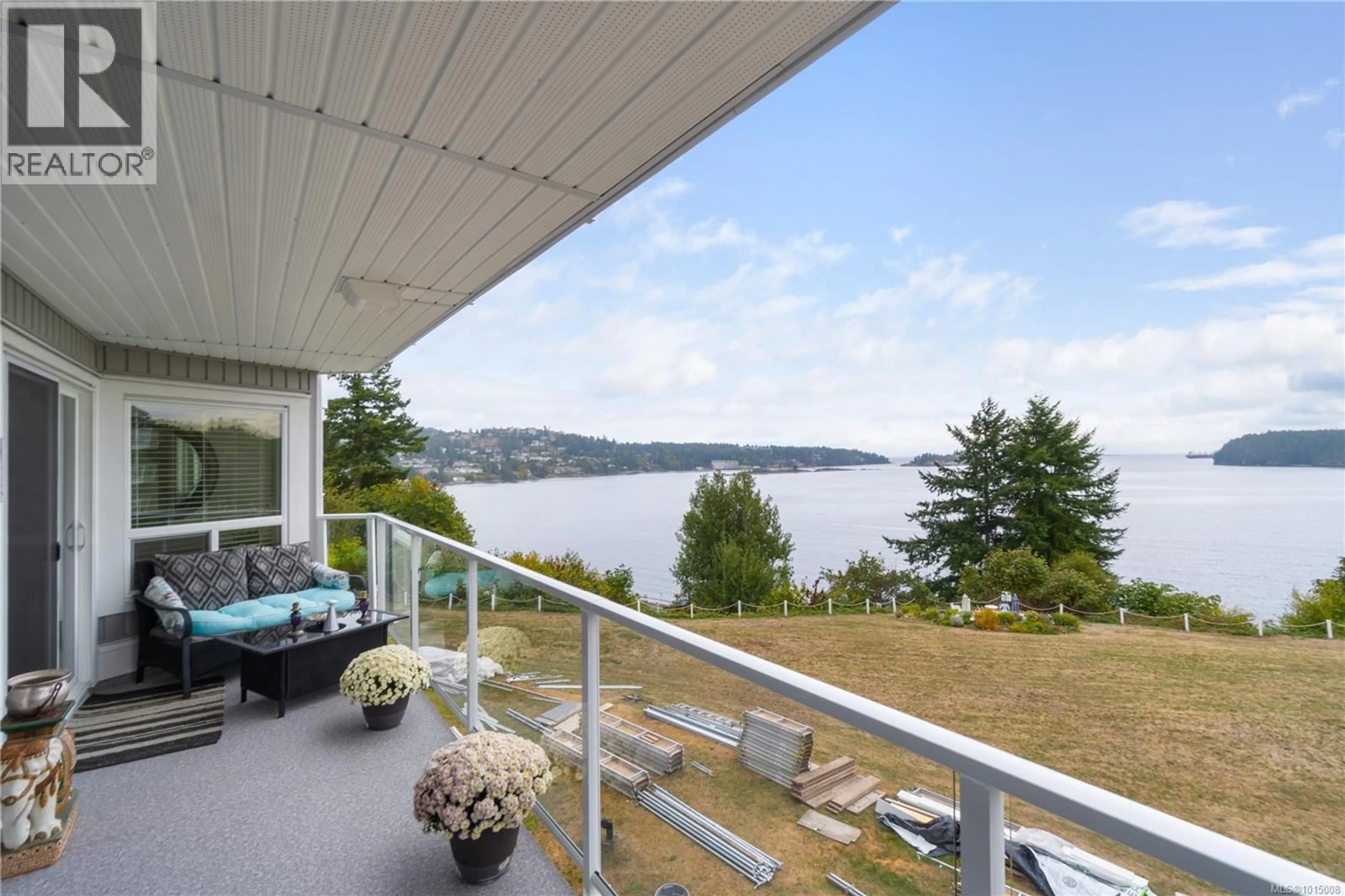 Patio, water/lake/river/ocean view for 321 - 2562 DEPARTURE BAY ROAD, Nanaimo British Columbia V9S5P1