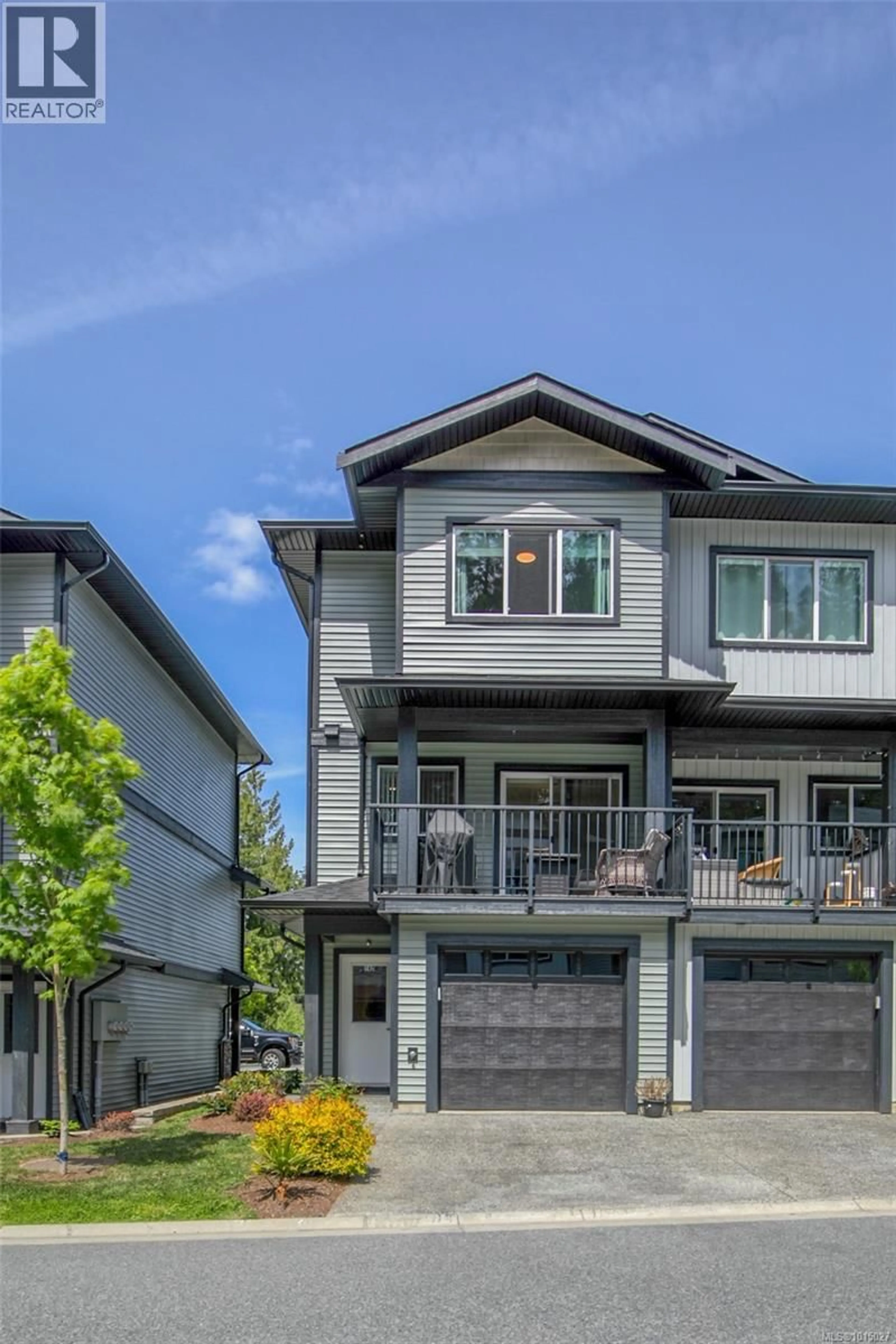 Home with vinyl exterior material, street for 142 - 600 NINTH STREET, Nanaimo British Columbia V9R0L4