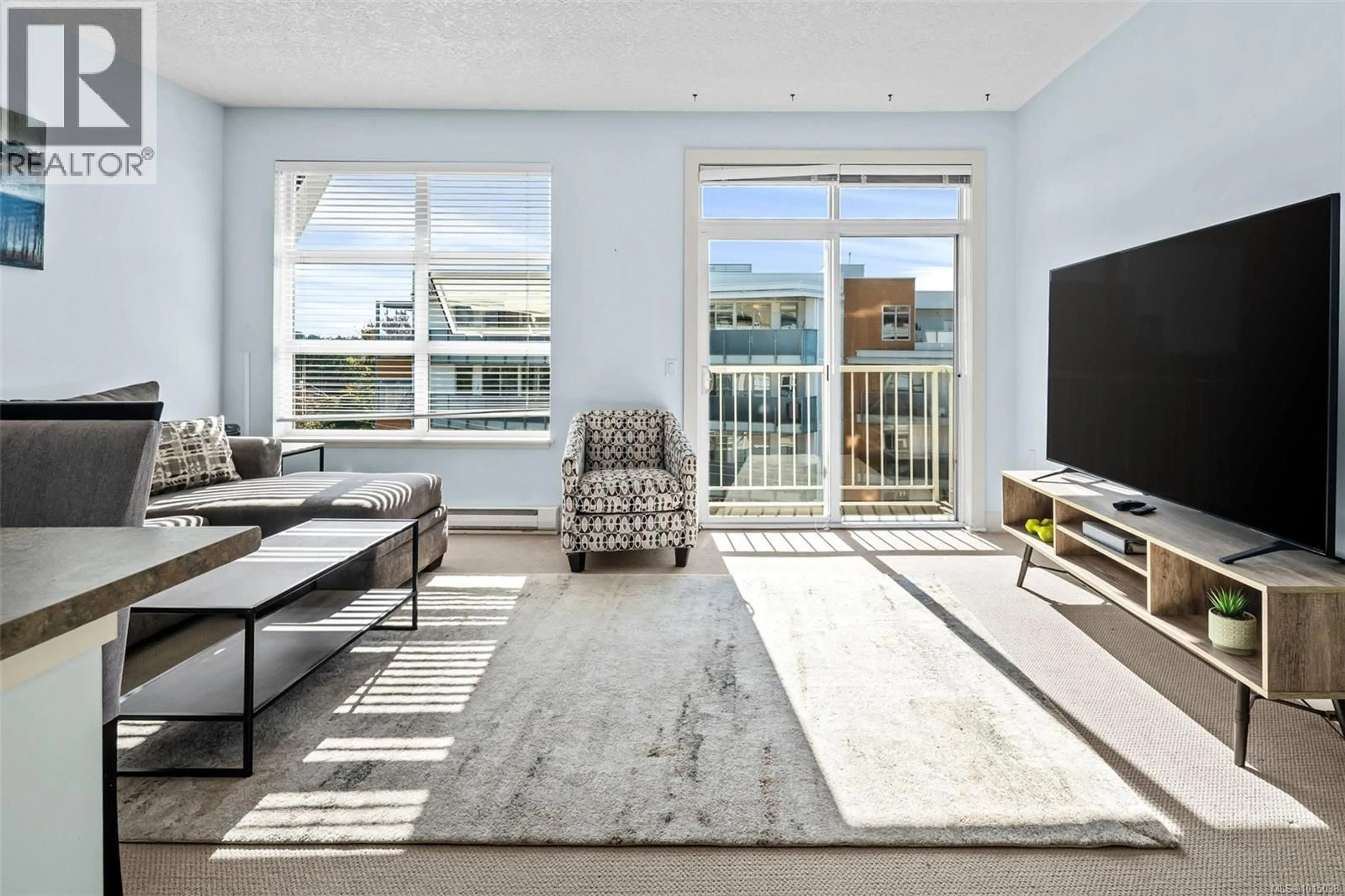 Living room with furniture, unknown for 403 - 870 SHORT STREET, Saanich British Columbia V8X2V5