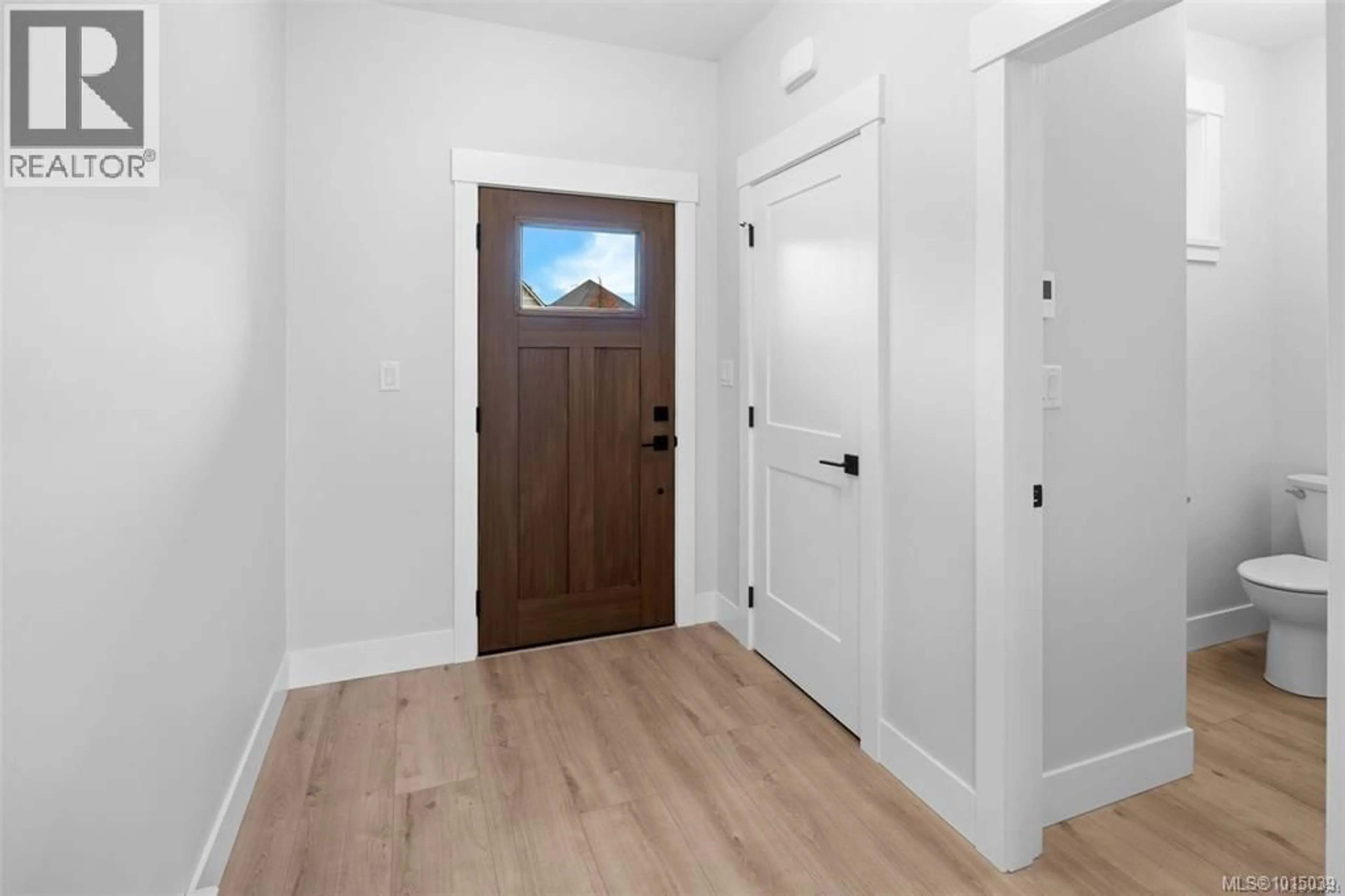 Indoor entryway for 2267 EVELYN LANE, Sooke British Columbia V9Z0W3