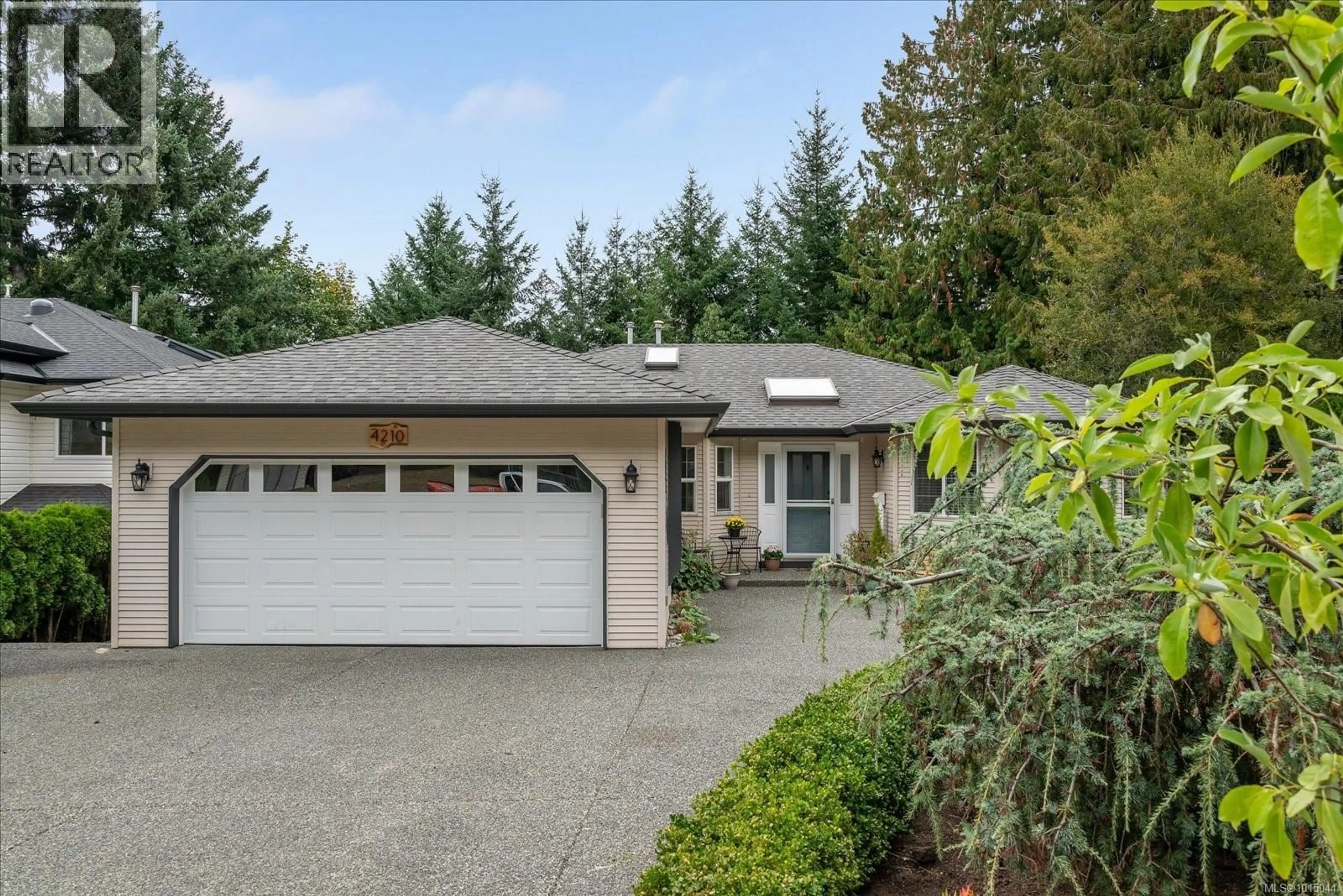 Home with vinyl exterior material, street for 4210 EARLY DRIVE, Nanaimo British Columbia V9T4J9