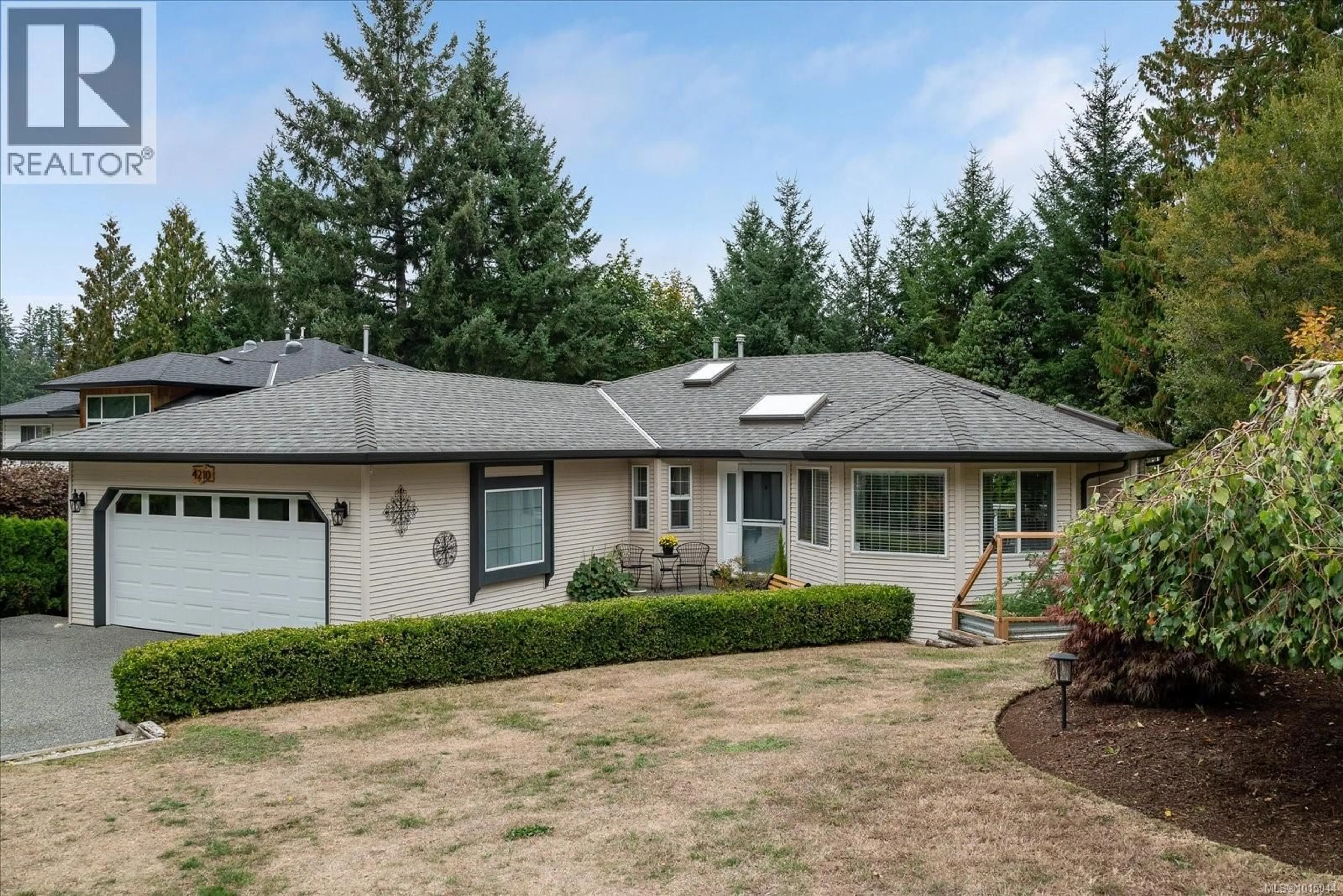 Home with vinyl exterior material, street for 4210 EARLY DRIVE, Nanaimo British Columbia V9T4J9