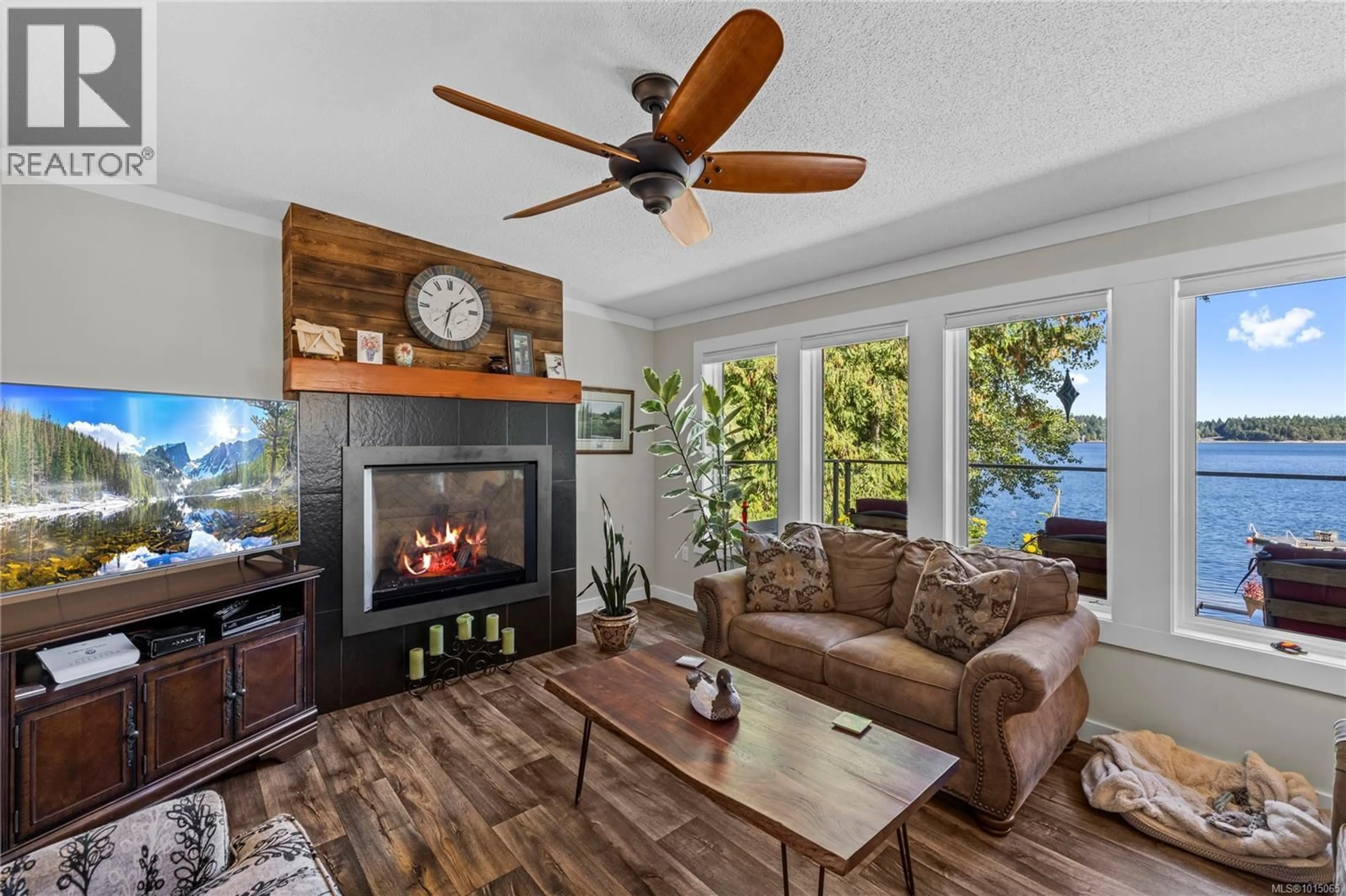 Living room with furniture, unknown for 2180 SOUTH LAKE ROAD, Qualicum Beach British Columbia V9K2L7