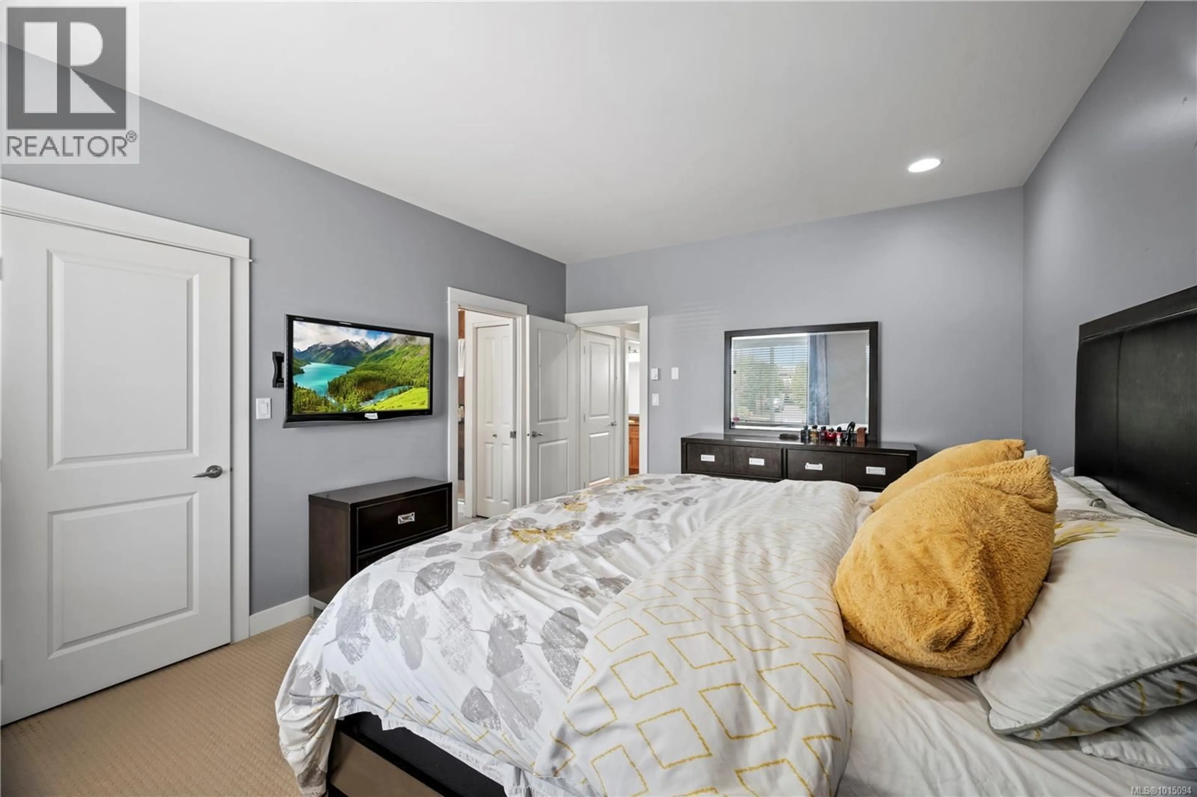 Unknown for 4048 COPPERFIELD LANE, Saanich British Columbia V8Z0A6
