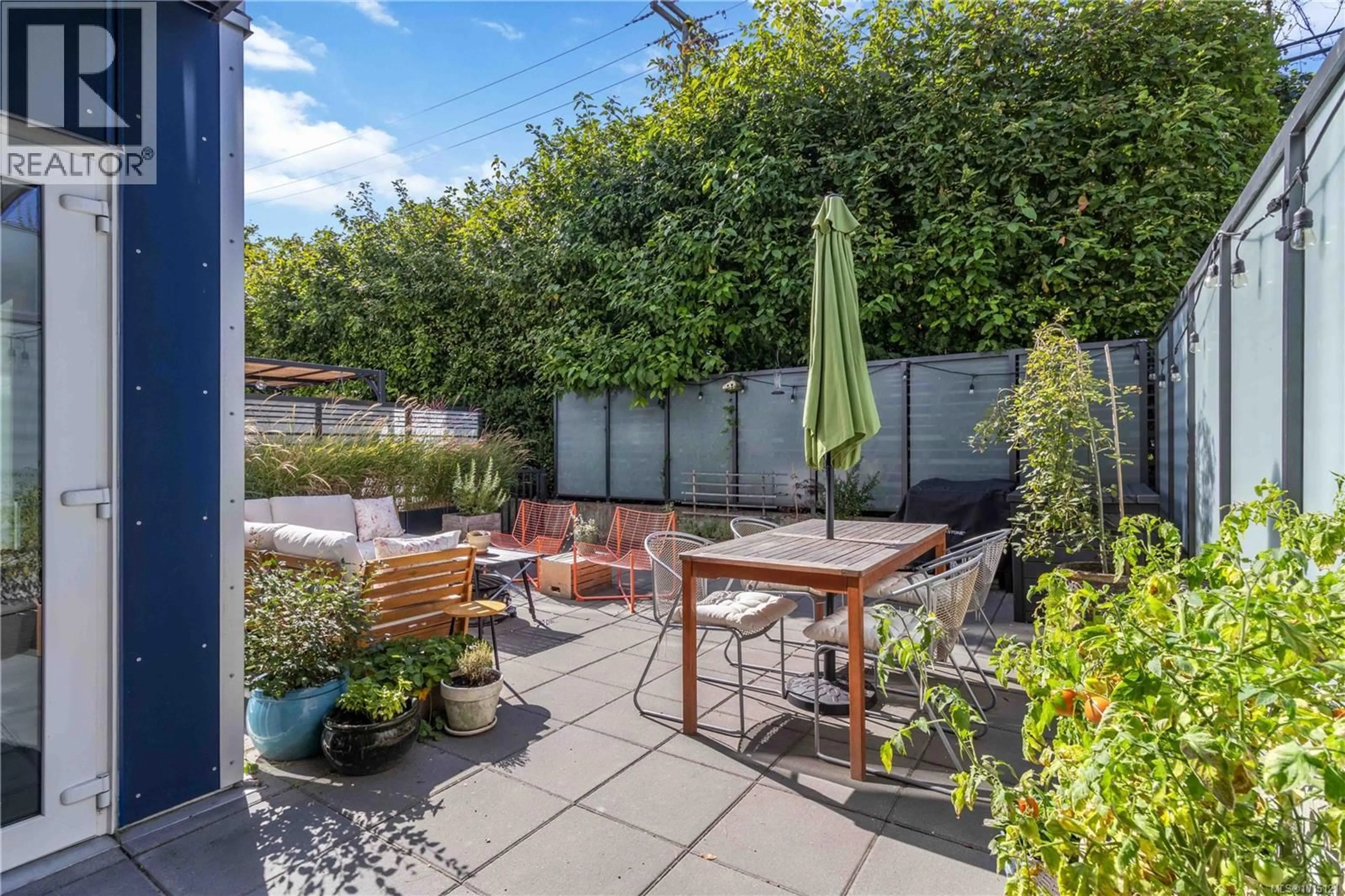 Patio, street for 217 - 767 TYEE ROAD, Victoria British Columbia V9A0G5