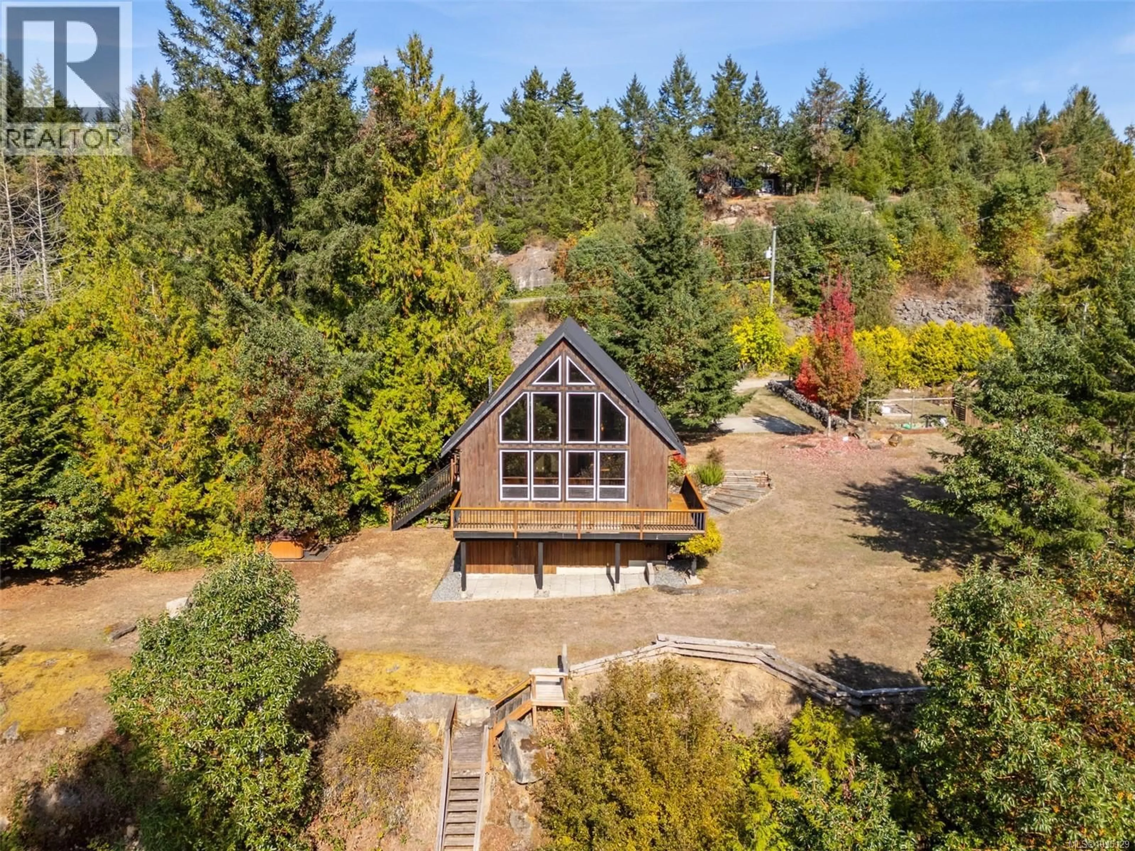 A pic from outside/outdoor area/front of a property/back of a property/a pic from drone, unknown for 2405 LINDSEY ROAD, Nanaimo British Columbia V9X1X3
