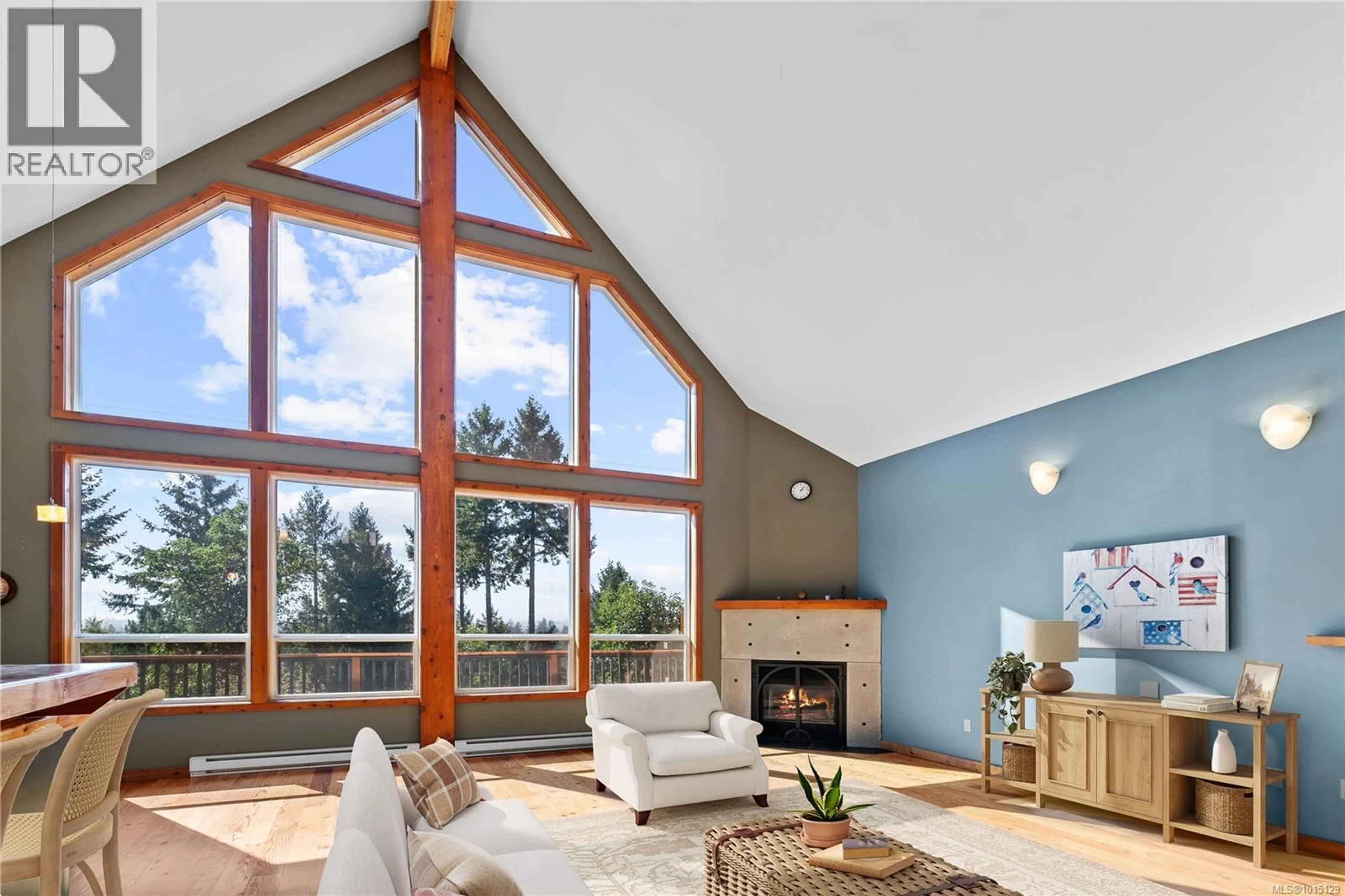 Living room with furniture, unknown for 2405 LINDSEY ROAD, Nanaimo British Columbia V9X1X3