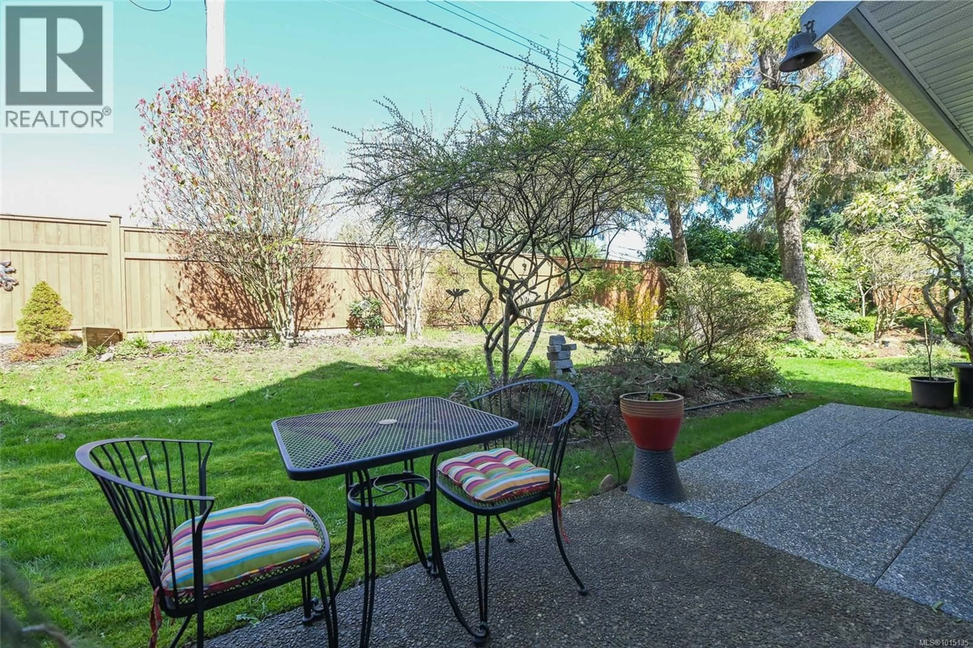 Patio, street for 12 - 2200 MANOR DRIVE, Comox British Columbia V9M1C4