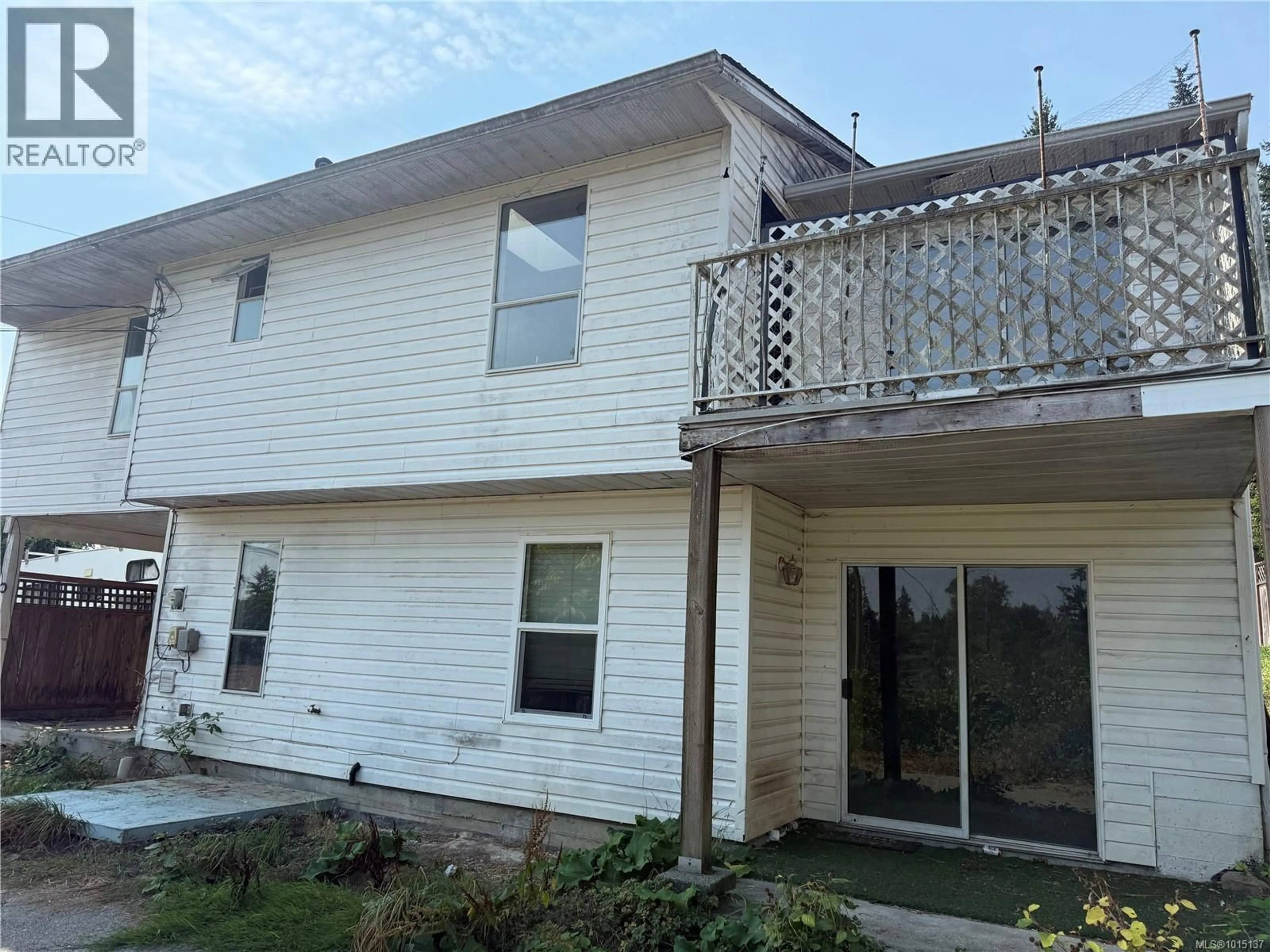 Home with vinyl exterior material, building for 1654 CEDAR ROAD, Nanaimo British Columbia V9X1L4