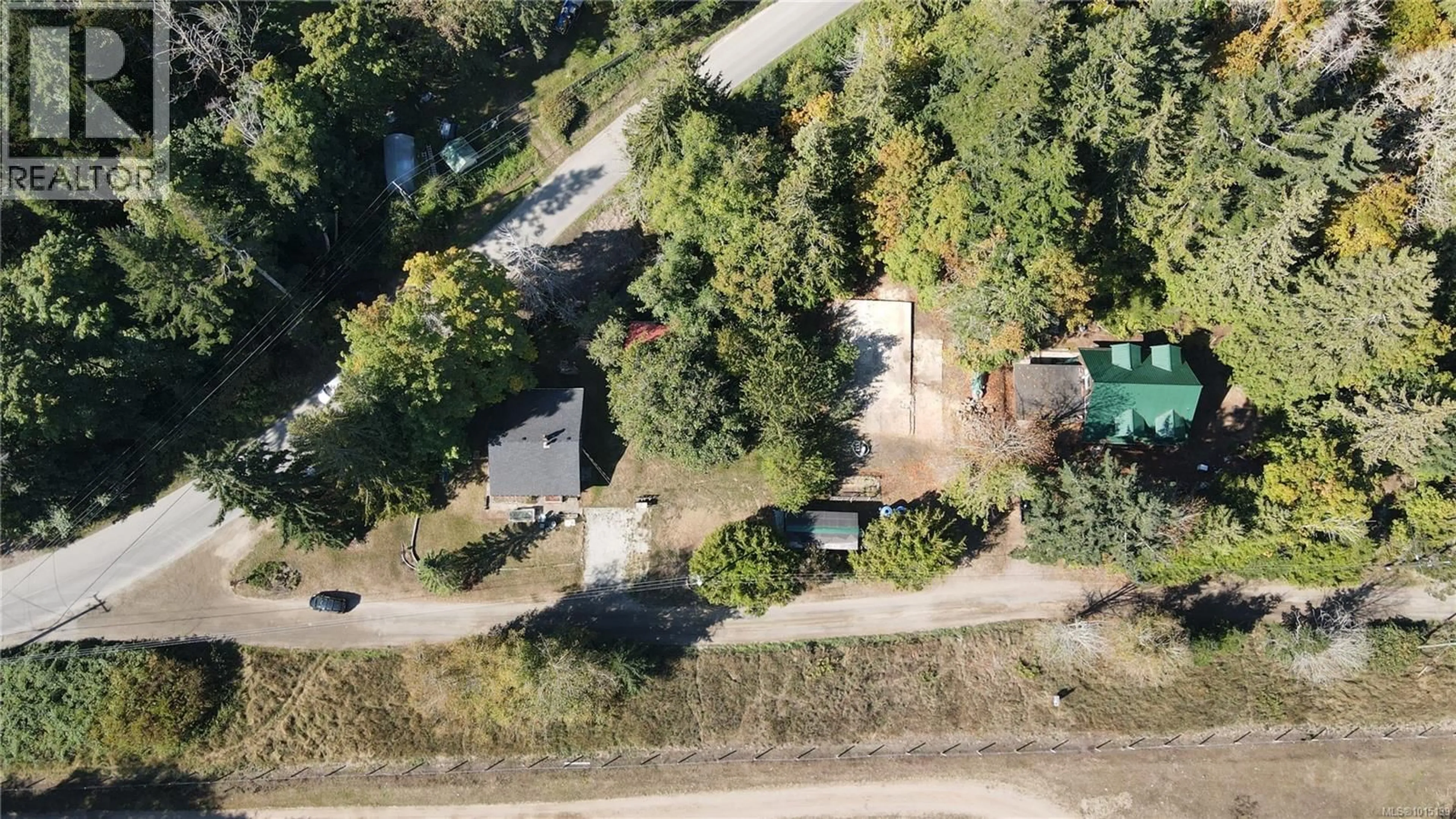 A pic from outside/outdoor area/front of a property/back of a property/a pic from drone, unknown for 110 ROSS ROAD, Salt Spring British Columbia V8K1N8