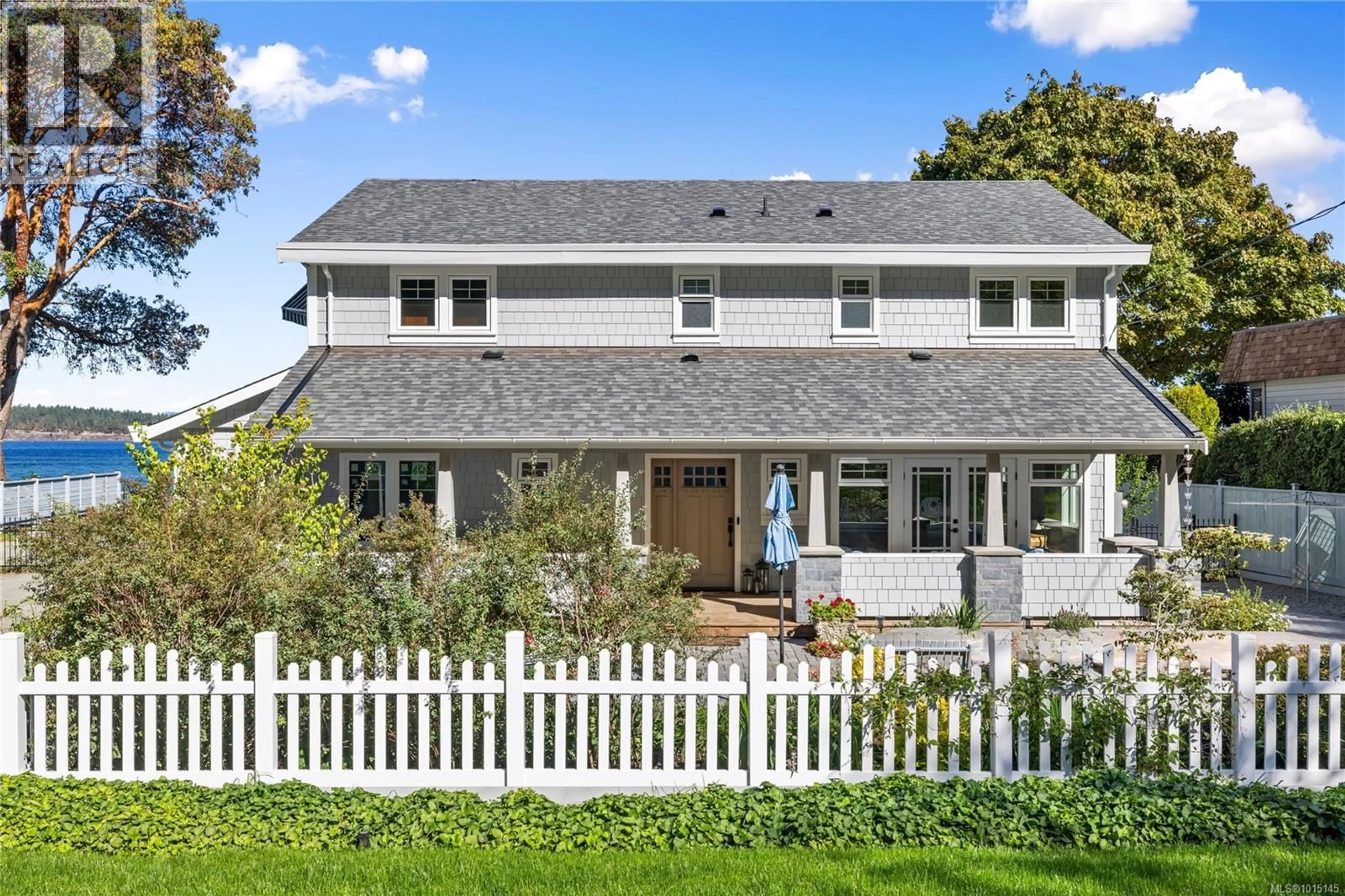 Home with vinyl exterior material, street for 7694 LANTZVILLE ROAD, Lantzville British Columbia V0R2H0