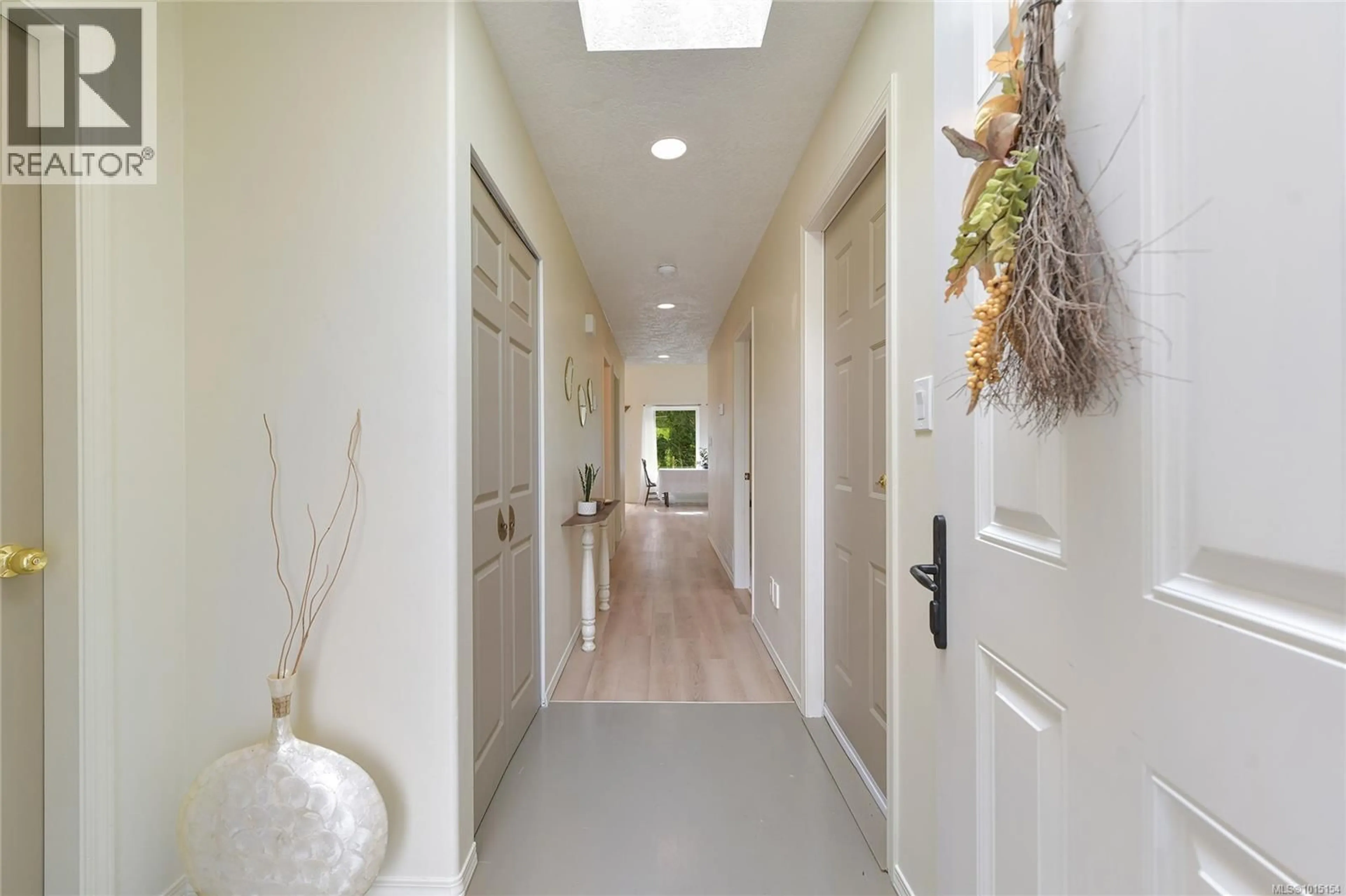 Indoor entryway for 724 PARK PLACE, Duncan British Columbia V9L2J5