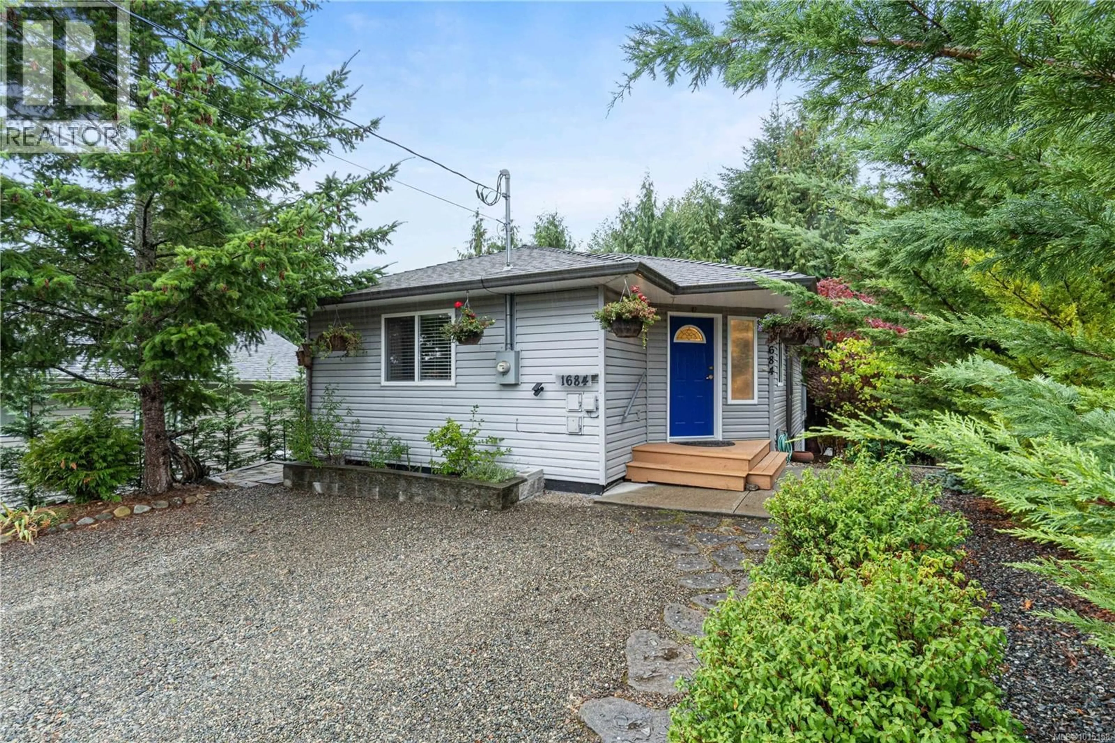 Home with vinyl exterior material, street for 1684 LAILAH'S LOOP, Qualicum Beach British Columbia V9K2S3