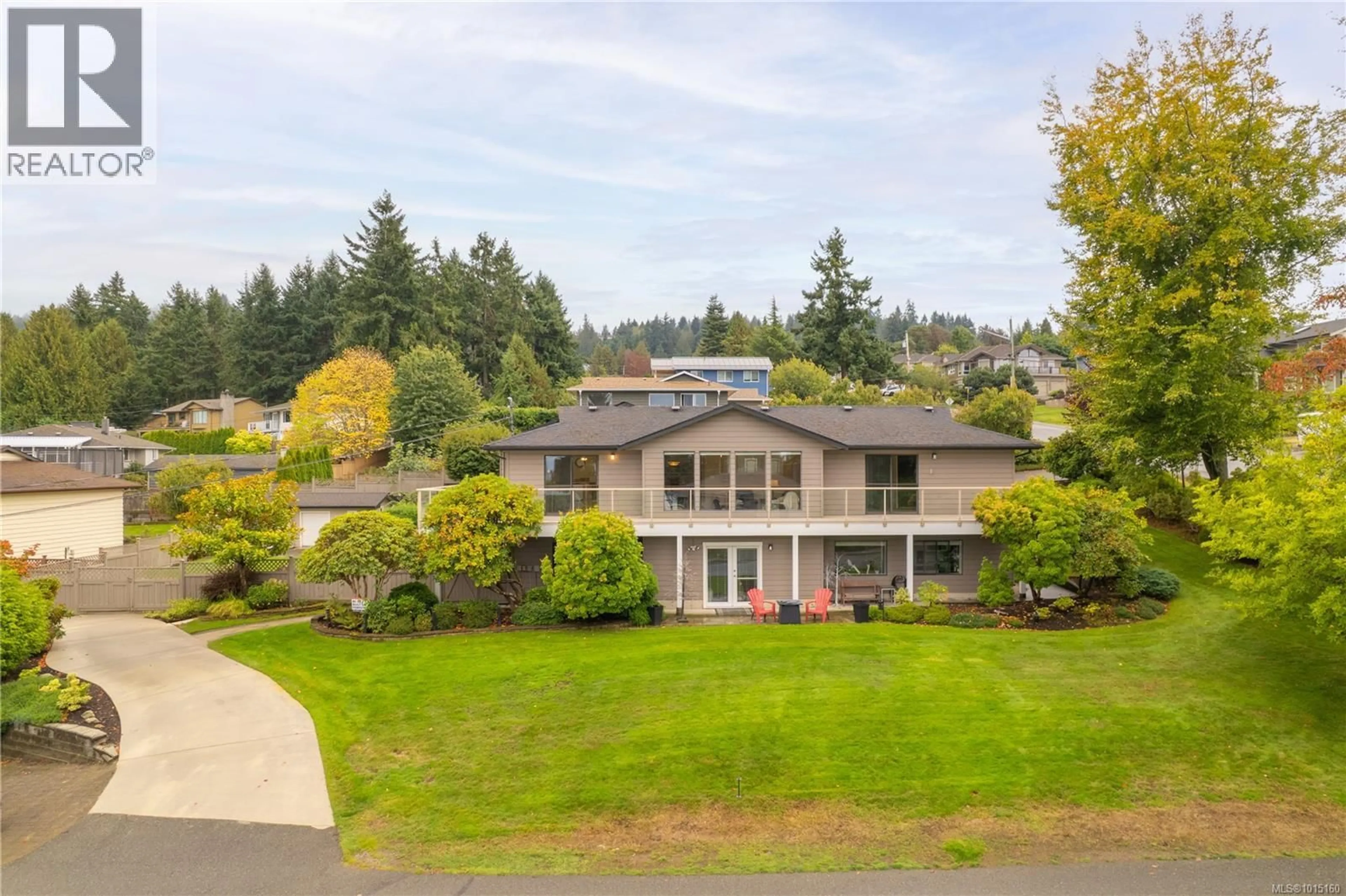 A pic from outside/outdoor area/front of a property/back of a property/a pic from drone, water/lake/river/ocean view for 5750 NORASEA ROAD, Nanaimo British Columbia V9V1G6