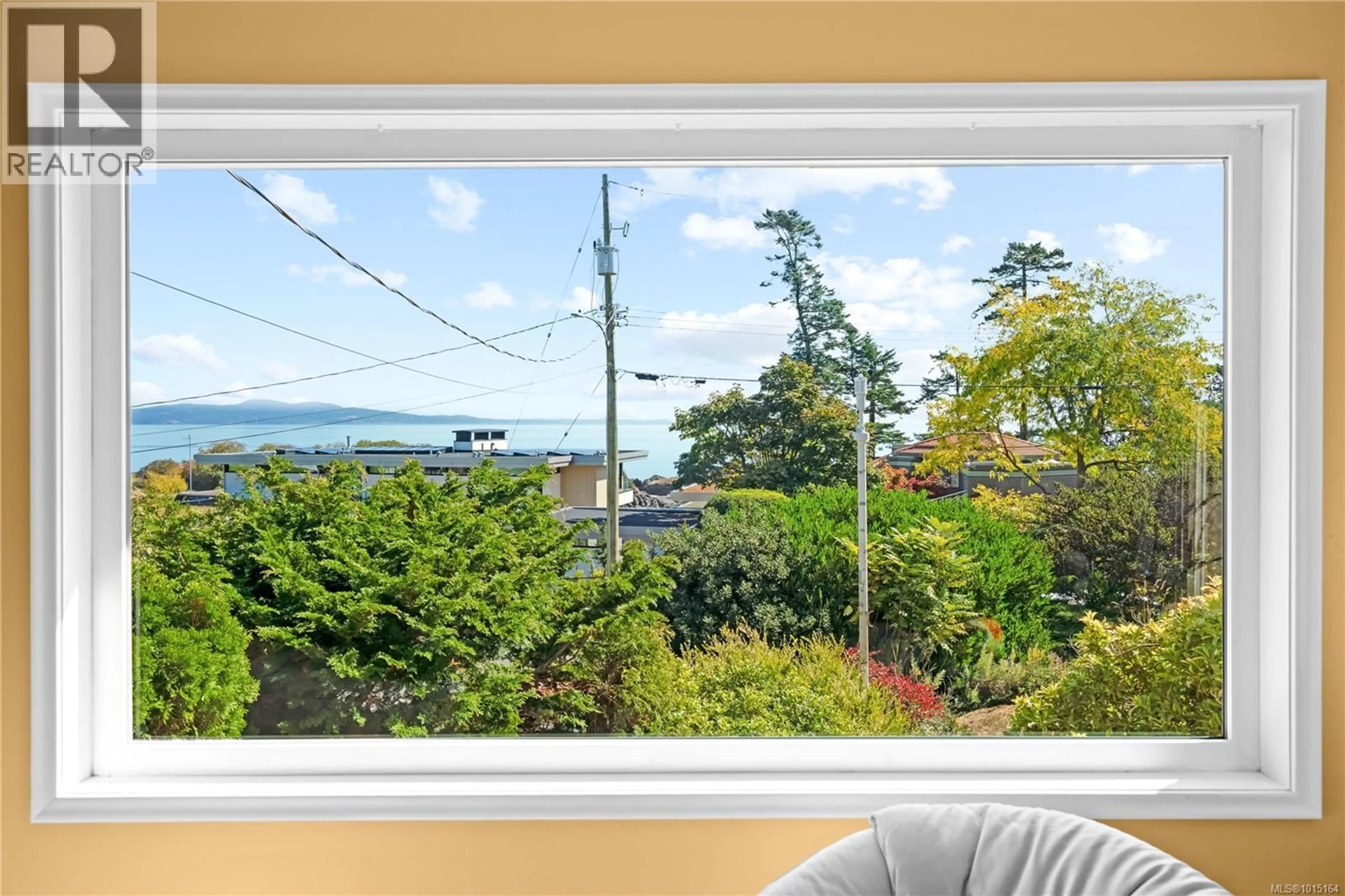 Unknown for 4490 SHORE WAY, Saanich British Columbia V8N3V2