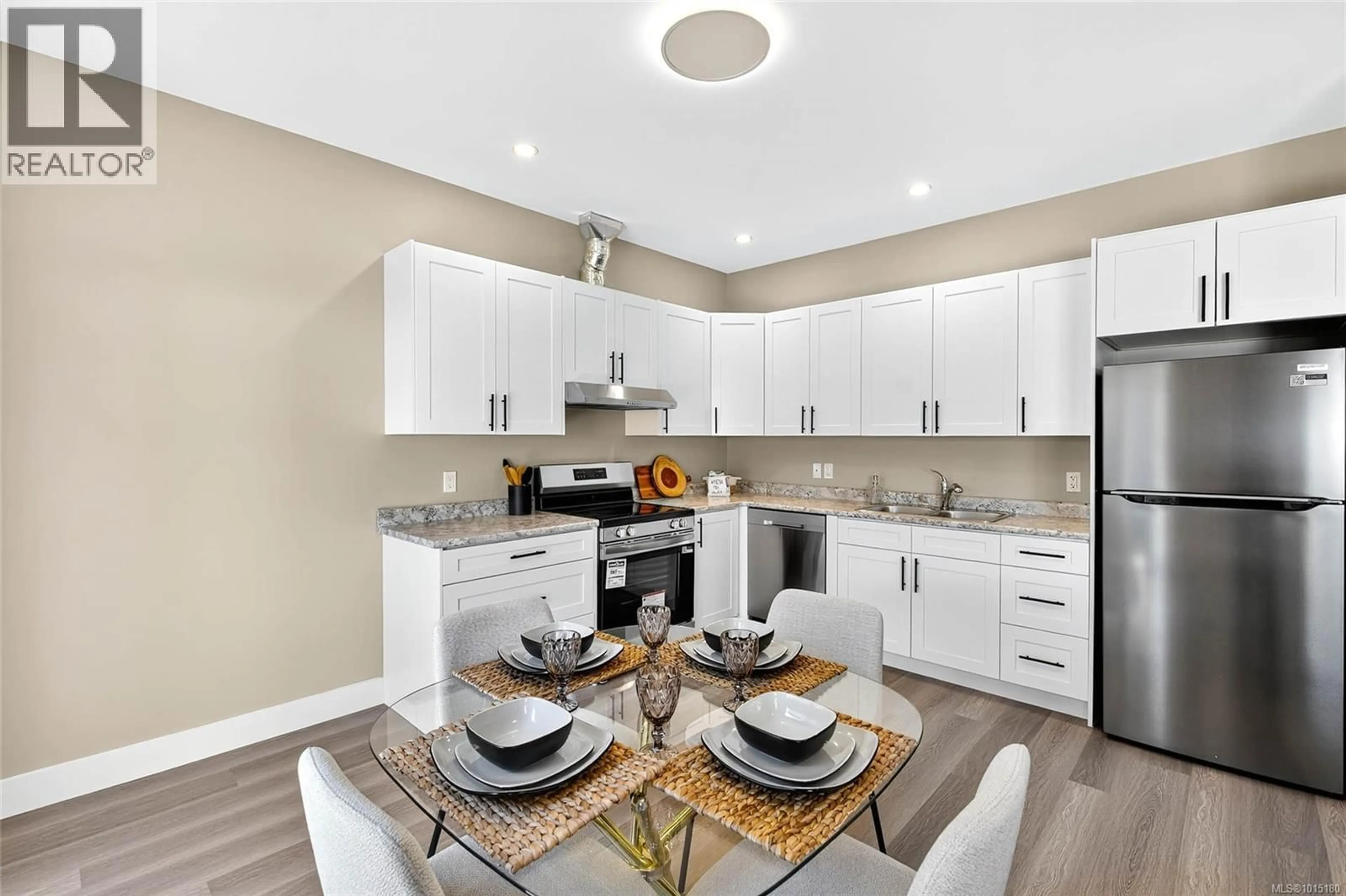 Open concept kitchen, unknown for 102 - 5535 WOODLAND CRESCENT EAST, Port Alberni British Columbia V9Y8E6