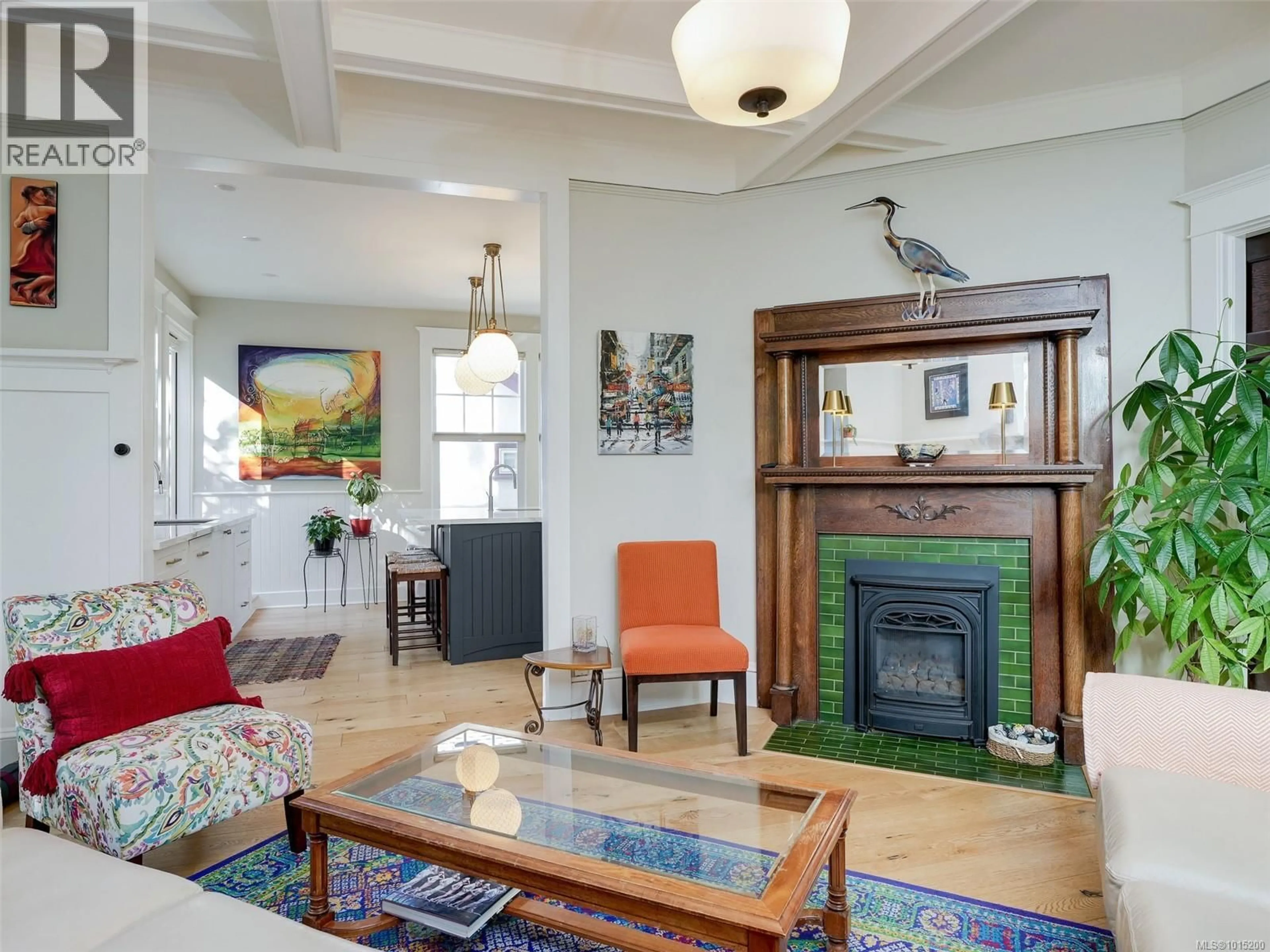Living room with furniture, unknown for 1165 BURDETT AVENUE, Victoria British Columbia V8V3H3