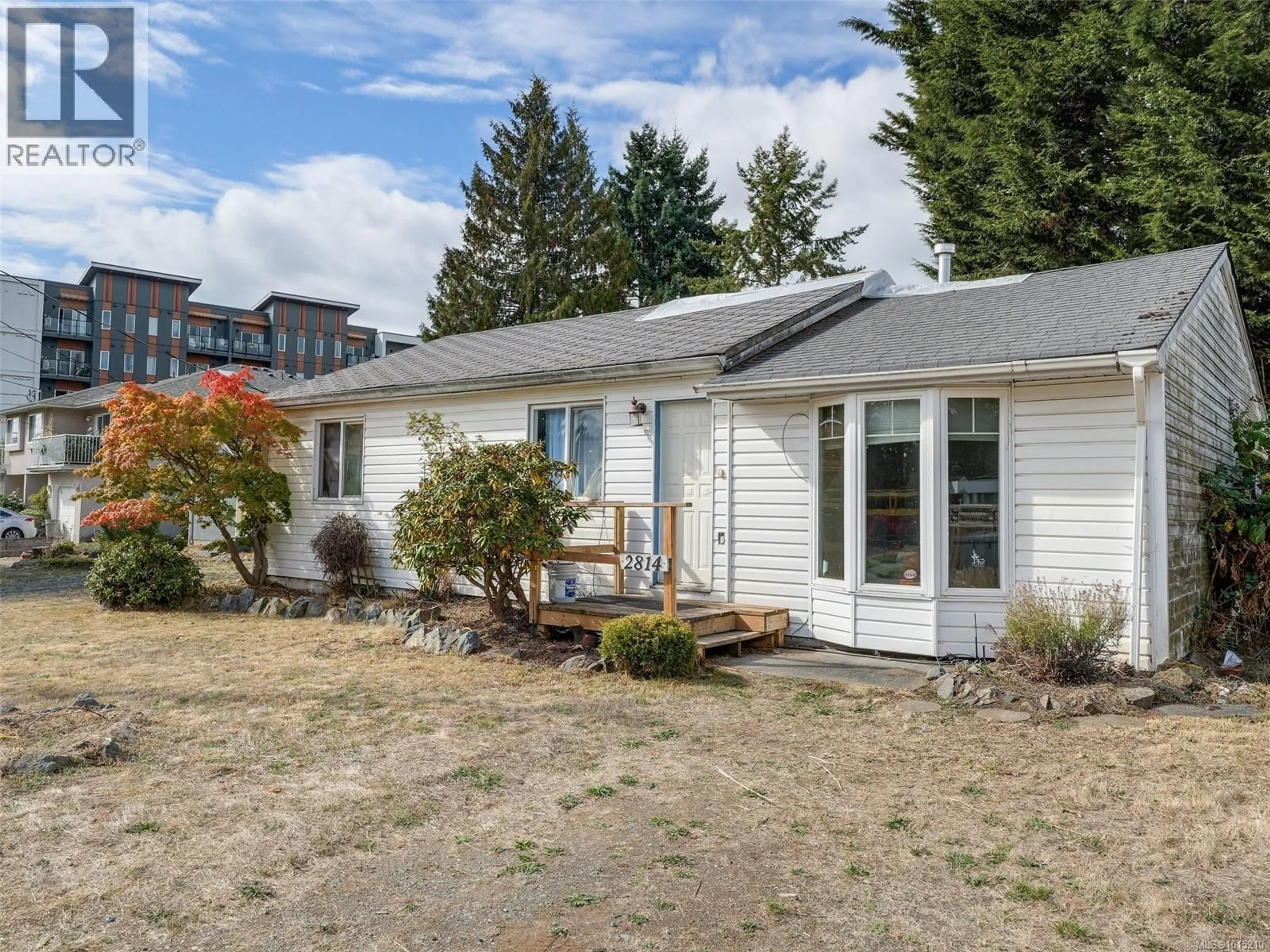 Home with vinyl exterior material, street for 2814 CARLOW ROAD, Langford British Columbia V9B4E3