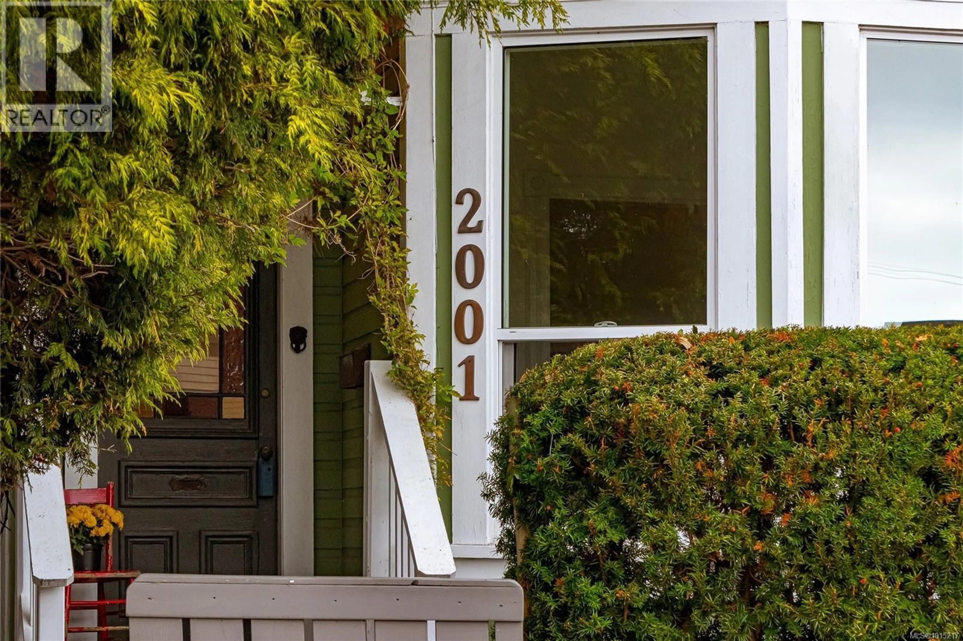Unknown for 2001 CAMERON STREET, Victoria British Columbia V8T3N4