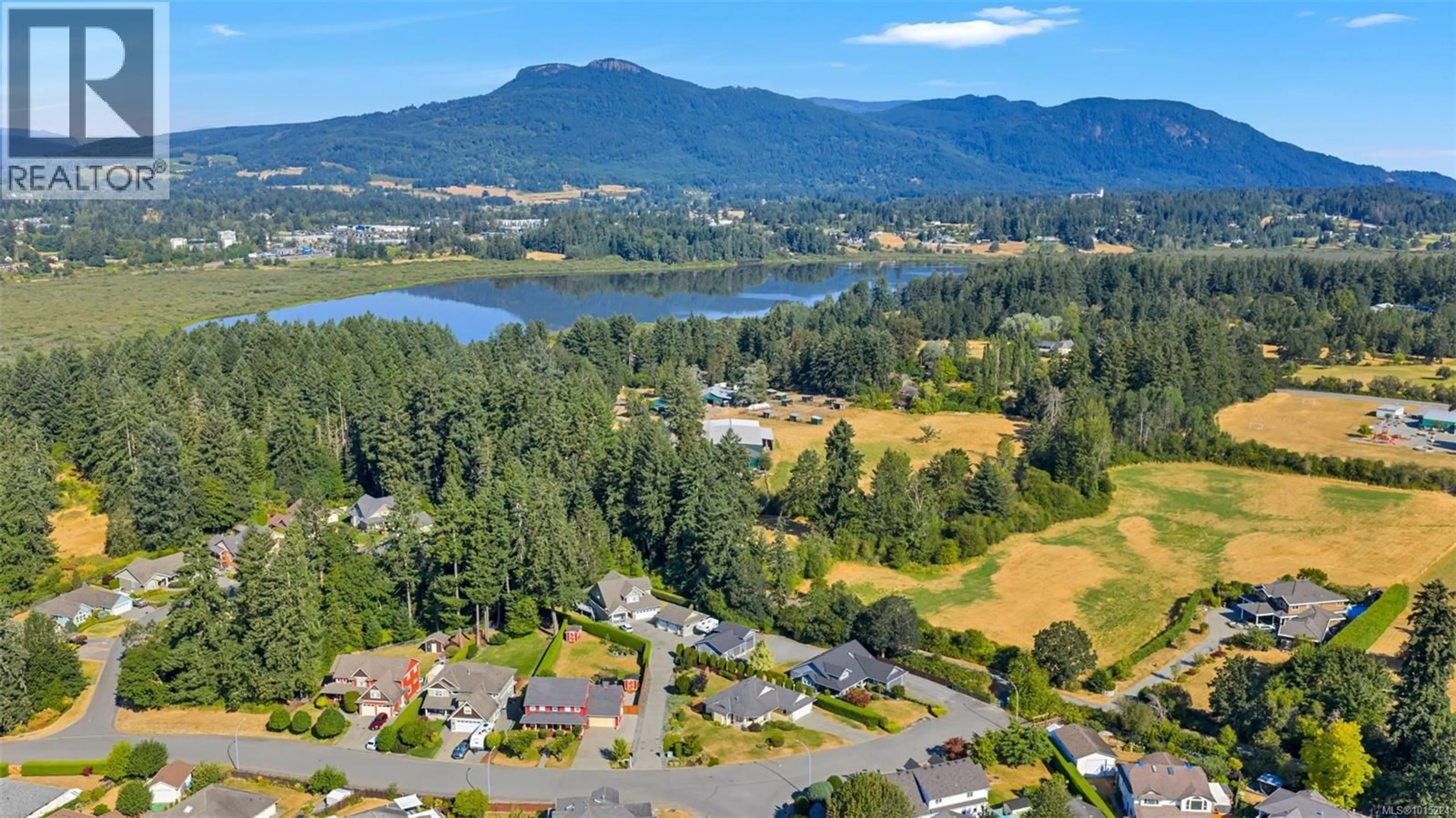 A pic from outside/outdoor area/front of a property/back of a property/a pic from drone, water/lake/river/ocean view for 6094 YORK ROAD, Duncan British Columbia V9L5G8
