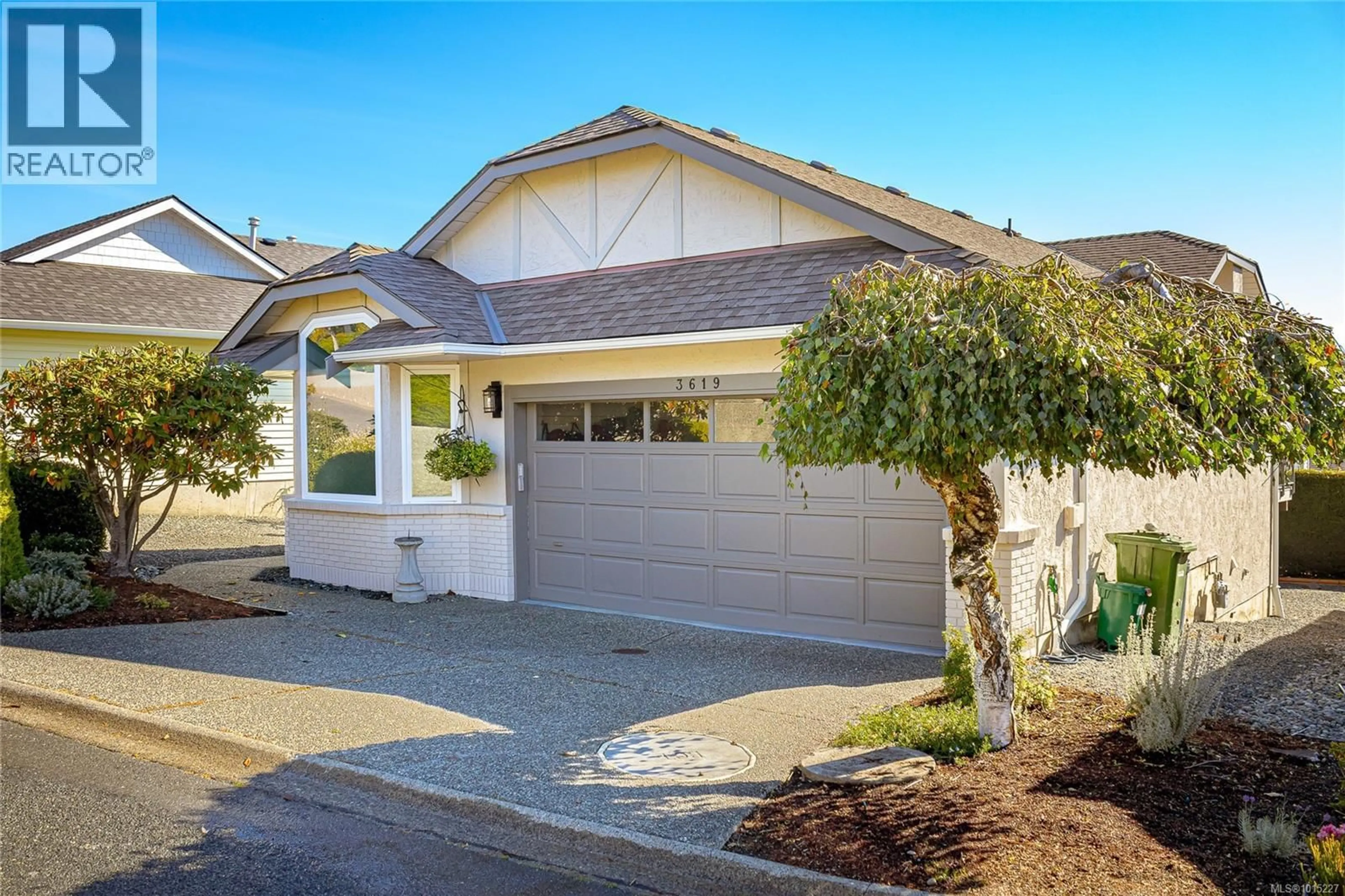 Home with vinyl exterior material, street for 3619 PARK LANE, Cobble Hill British Columbia V8H0K8