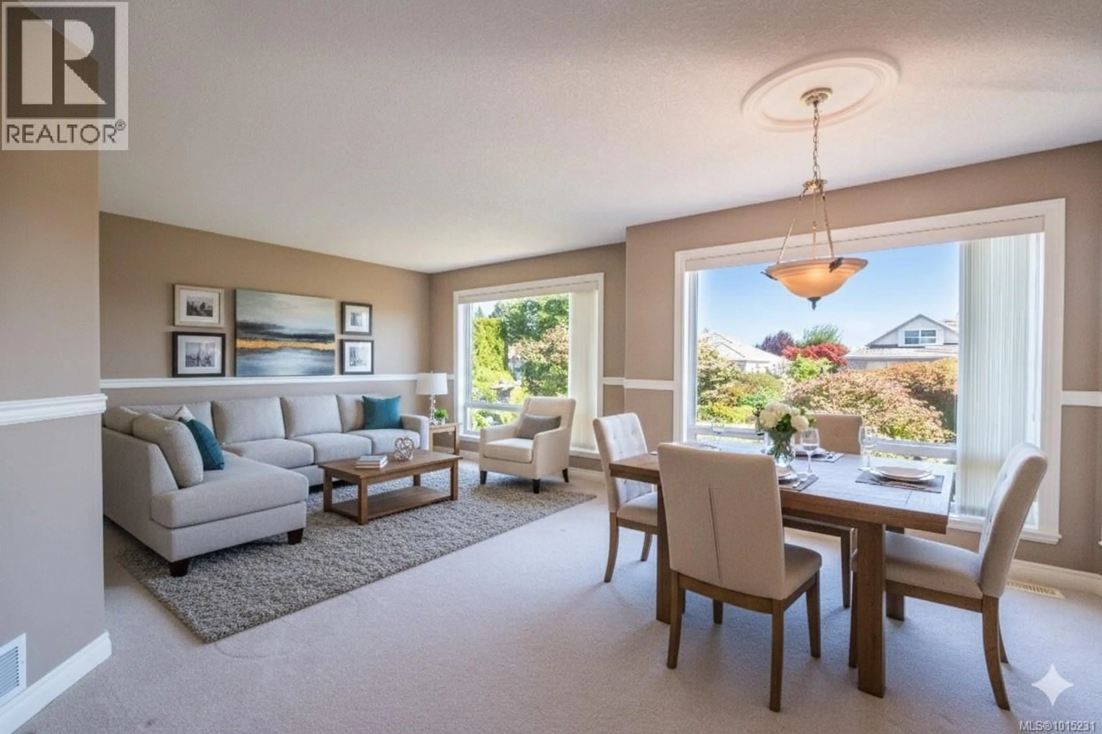 Living room with furniture, unknown for 802 SUSSEX PLACE, Qualicum Beach British Columbia V9K2P2