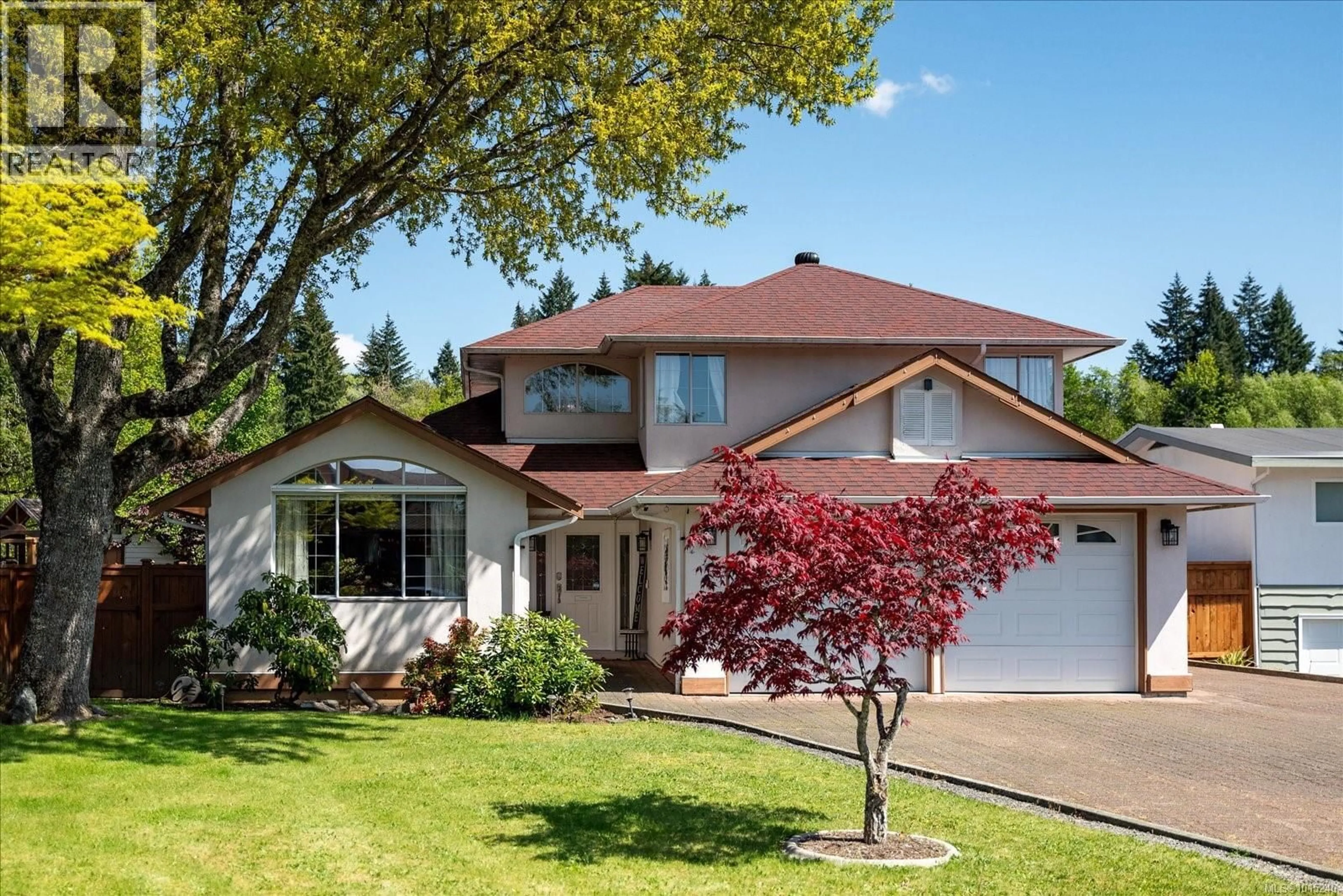 Home with vinyl exterior material, street for 3743 MEARES DRIVE, Port Alberni British Columbia V9Y5H6