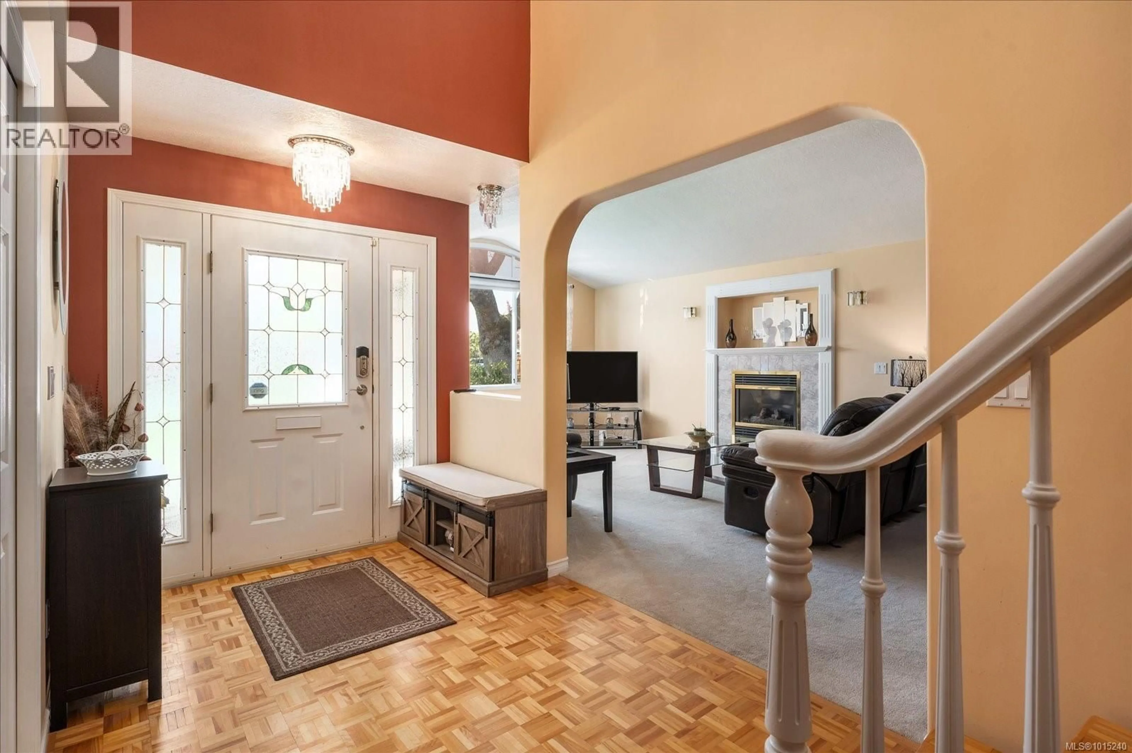 Indoor entryway for 3743 MEARES DRIVE, Port Alberni British Columbia V9Y5H6