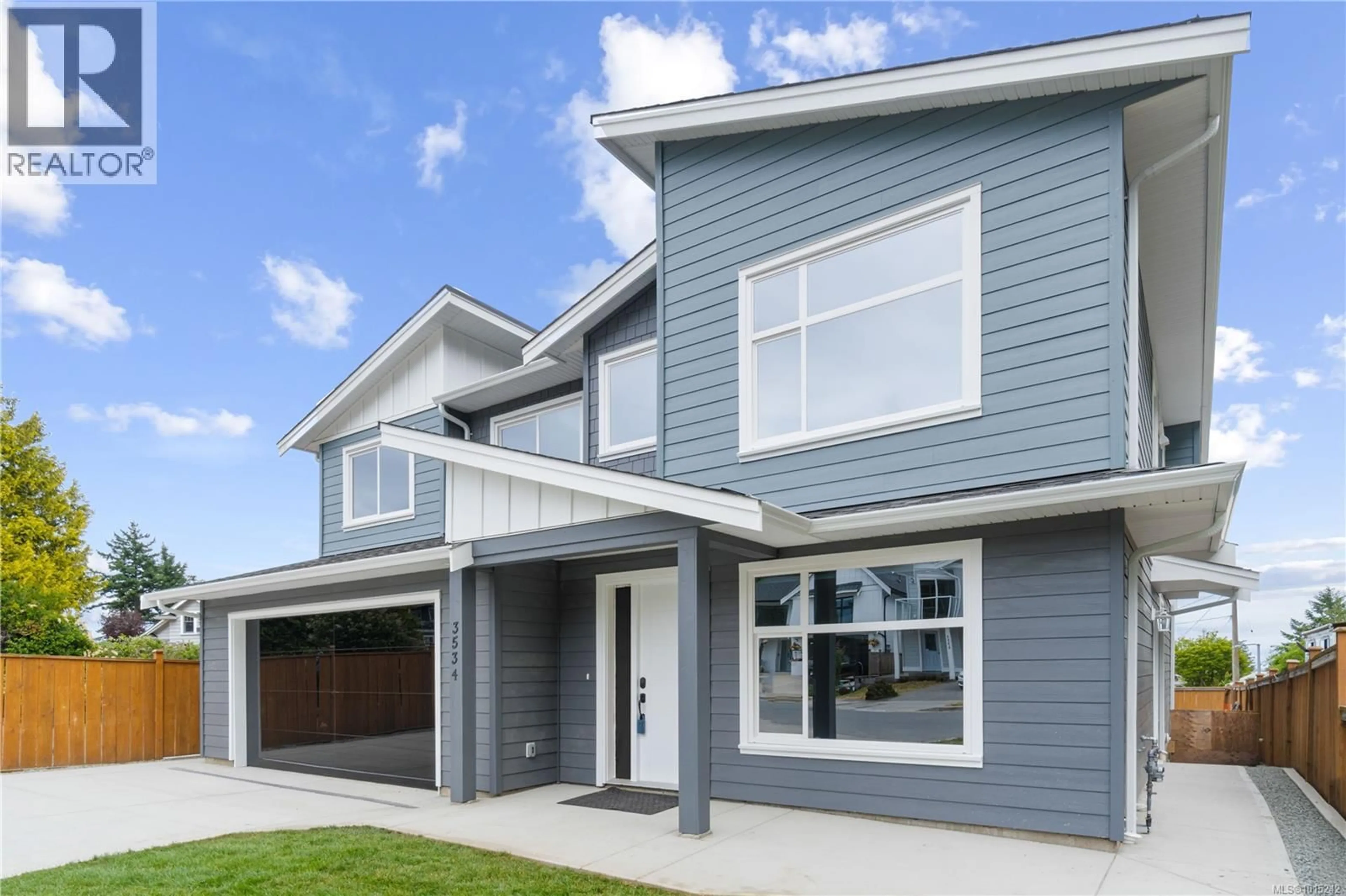 Home with vinyl exterior material, street for 3534 BONNIE DRIVE, Nanaimo British Columbia V9T0L2