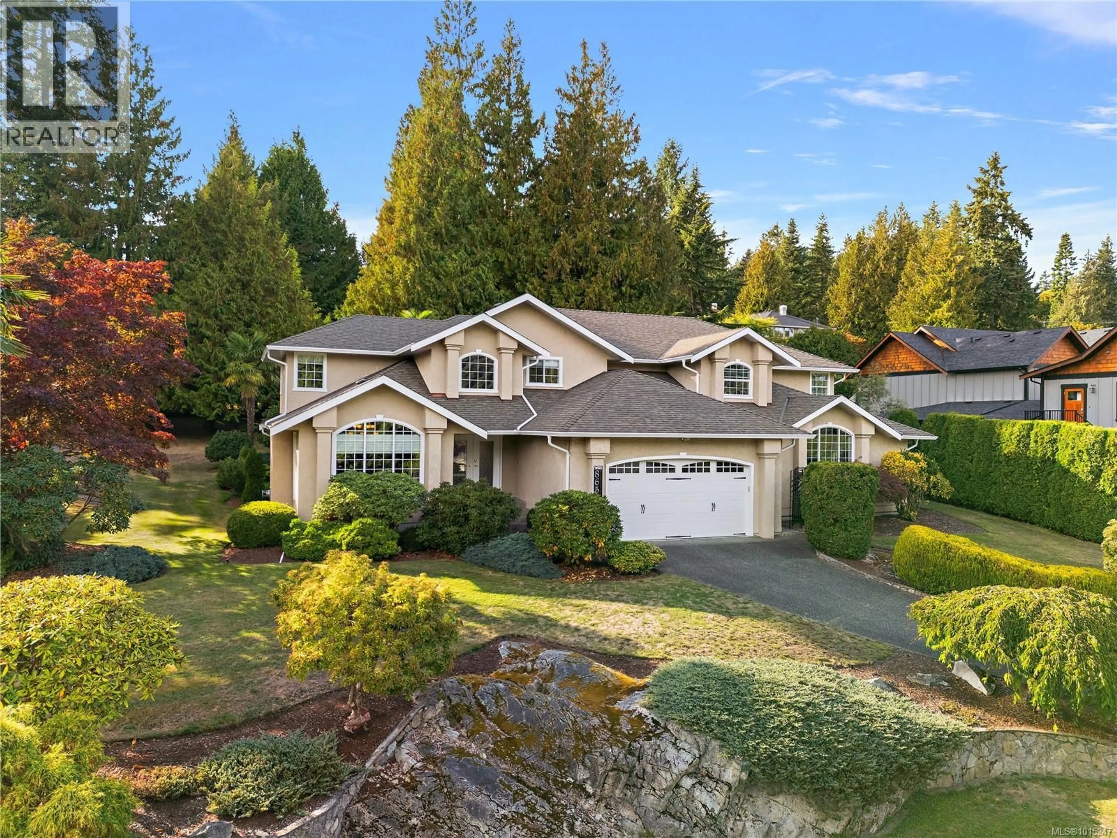 Home with vinyl exterior material, unknown for 8650 RICHLAND PLACE, North Saanich British Columbia V8L5E3