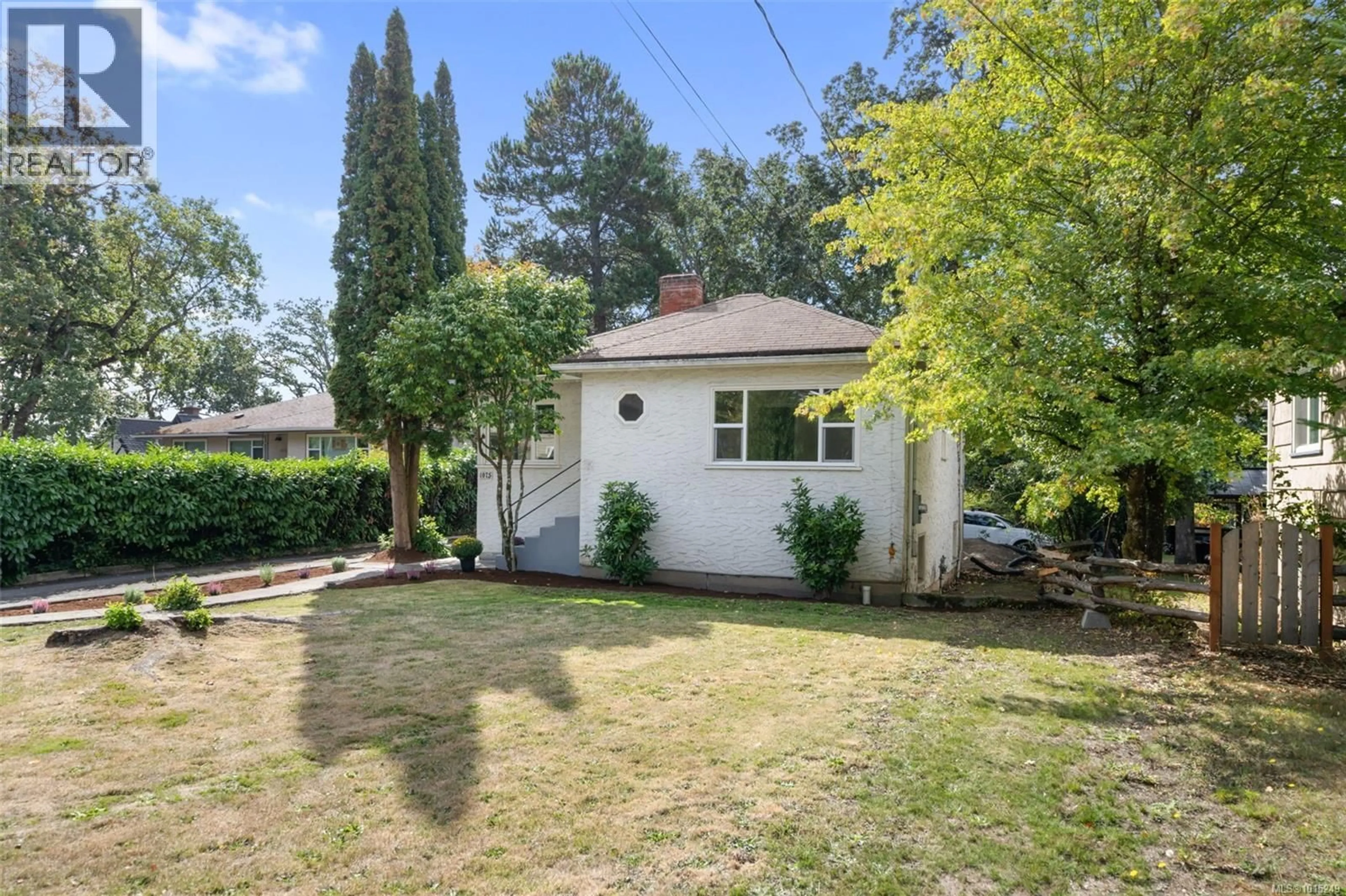 A pic from outside/outdoor area/front of a property/back of a property/a pic from drone, street for 1075 BURNSIDE ROAD WEST, Saanich British Columbia V8Z1N4