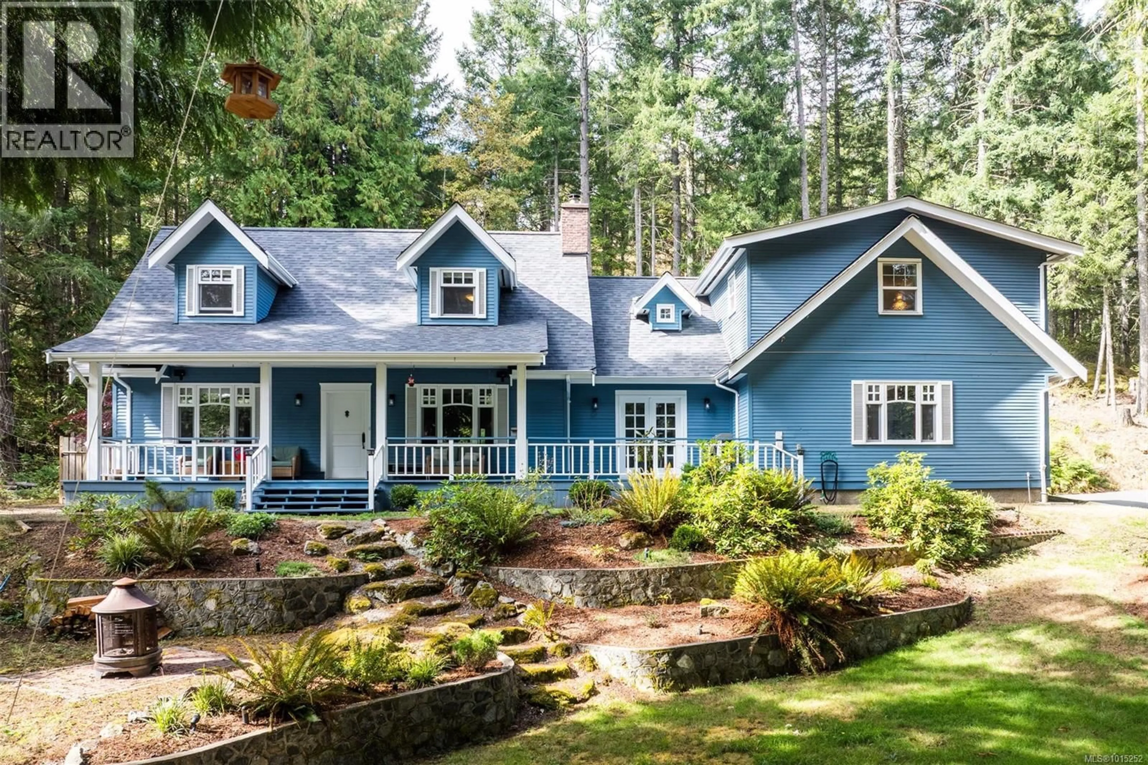 Home with vinyl exterior material, unknown for 724 CALEB PIKE ROAD, Highlands British Columbia V9B6G5