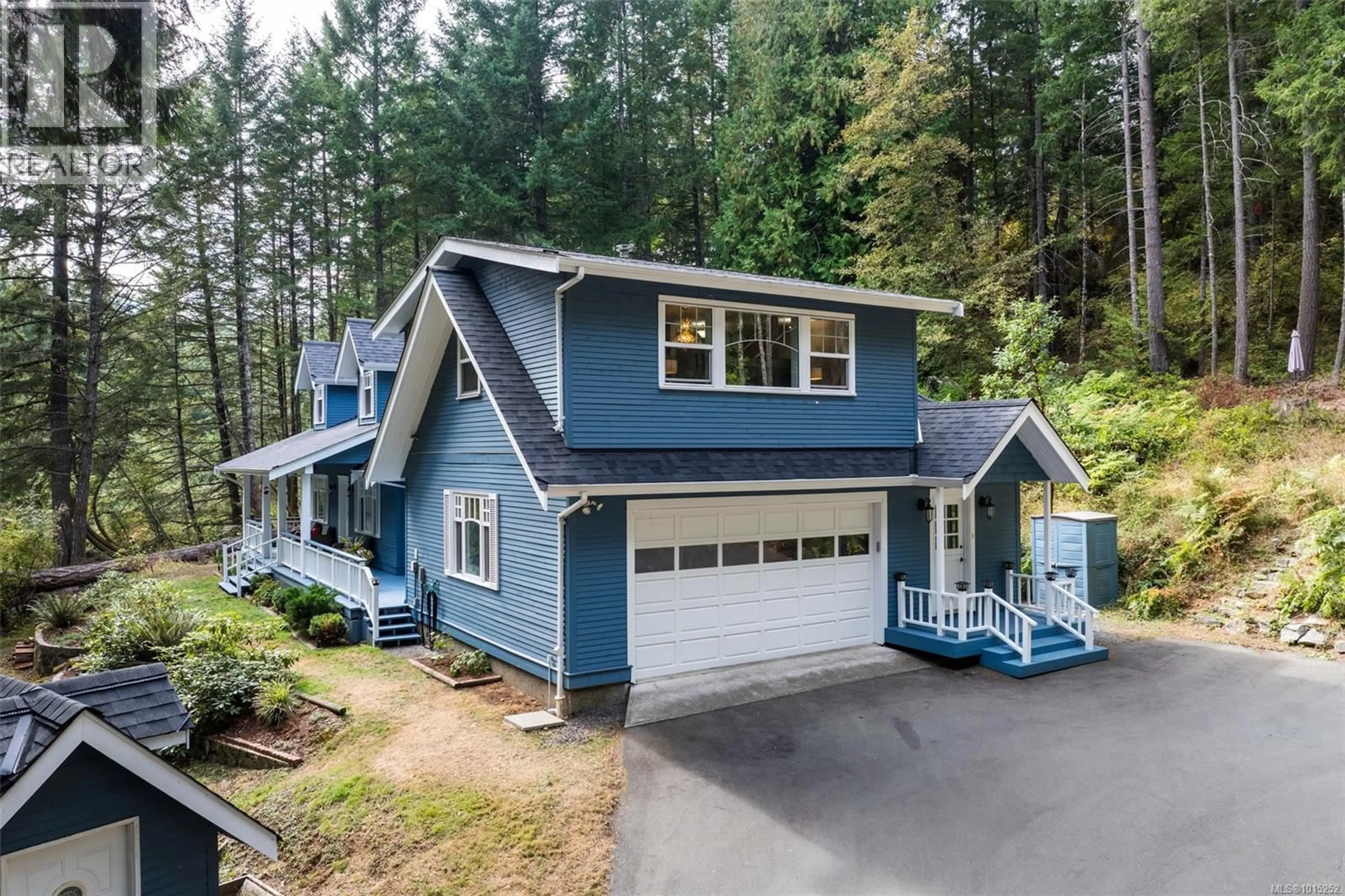 Home with vinyl exterior material, street for 724 CALEB PIKE ROAD, Highlands British Columbia V9B6G5