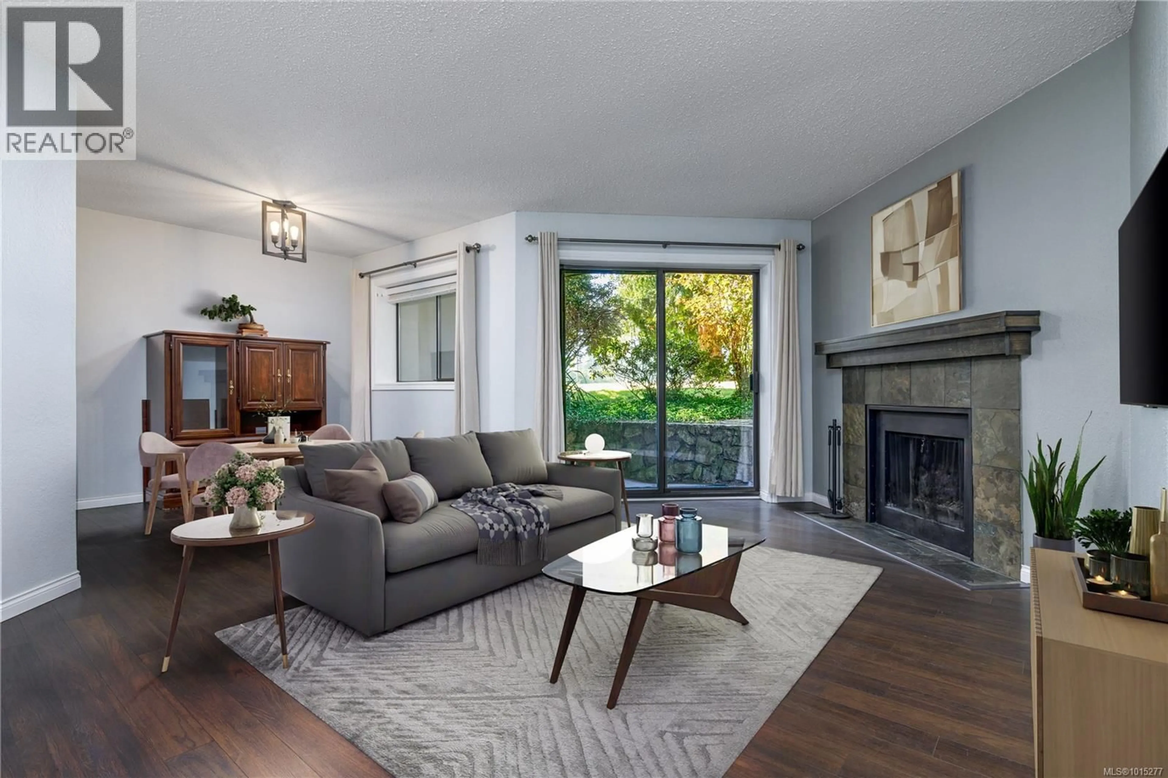 Living room with furniture, unknown for 105 - 73 GORGE ROAD WEST, Saanich British Columbia V9A1L9