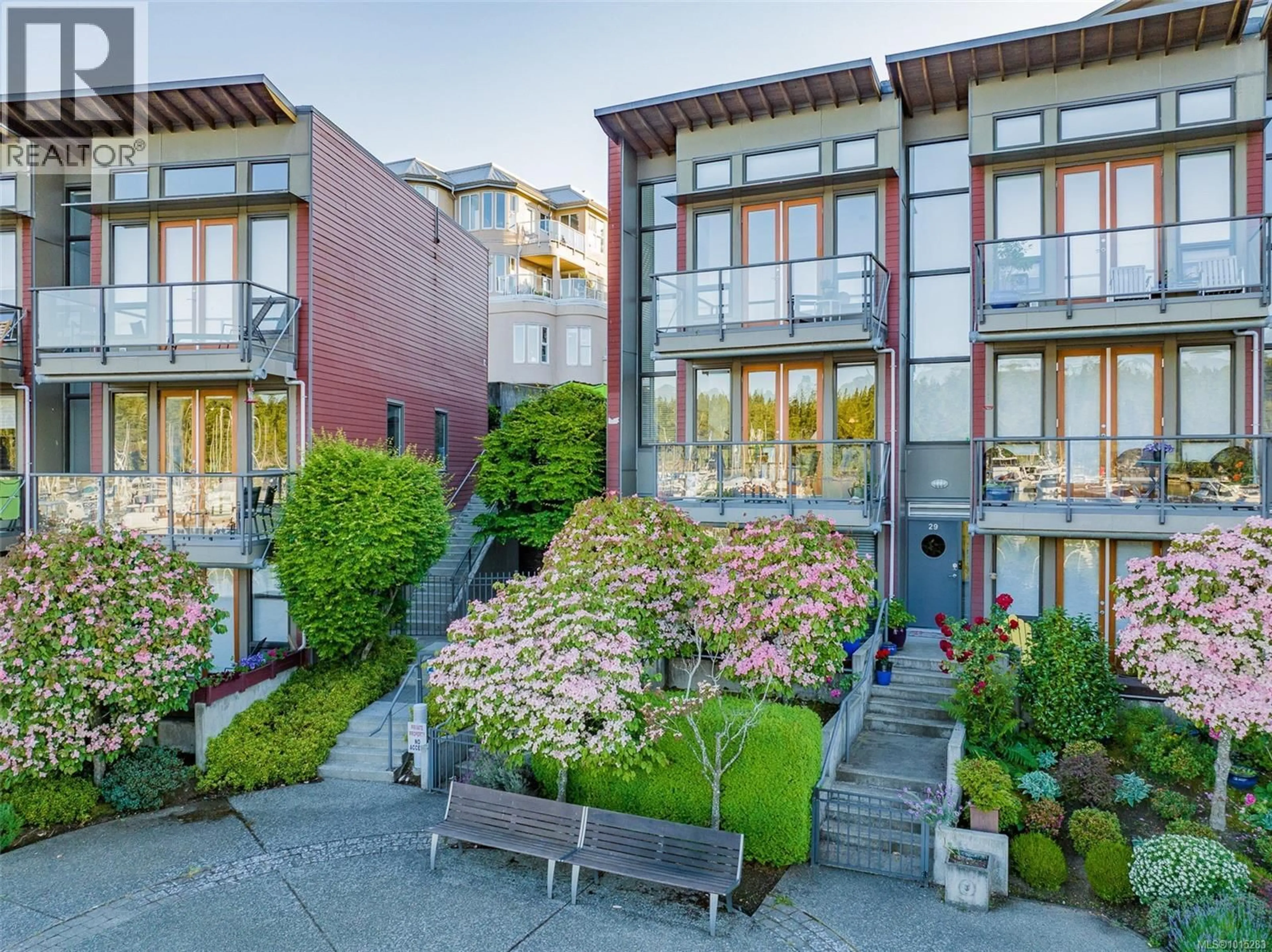 Patio, street for 31 CYPRESS STREET, Nanaimo British Columbia V9S0A1