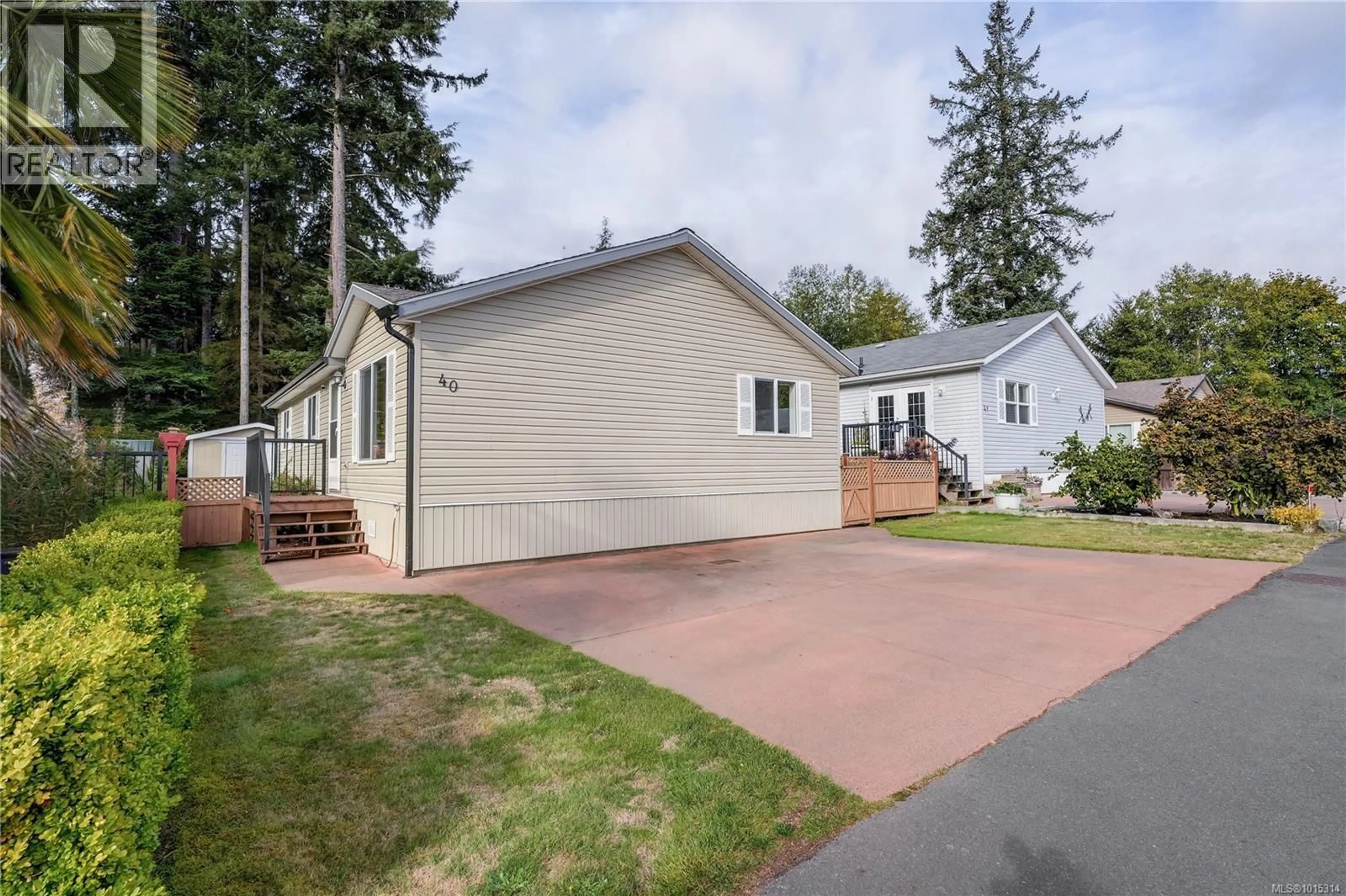 Home with vinyl exterior material, street for 40 - 7109 WEST COAST ROAD, Sooke British Columbia V9Z0S3
