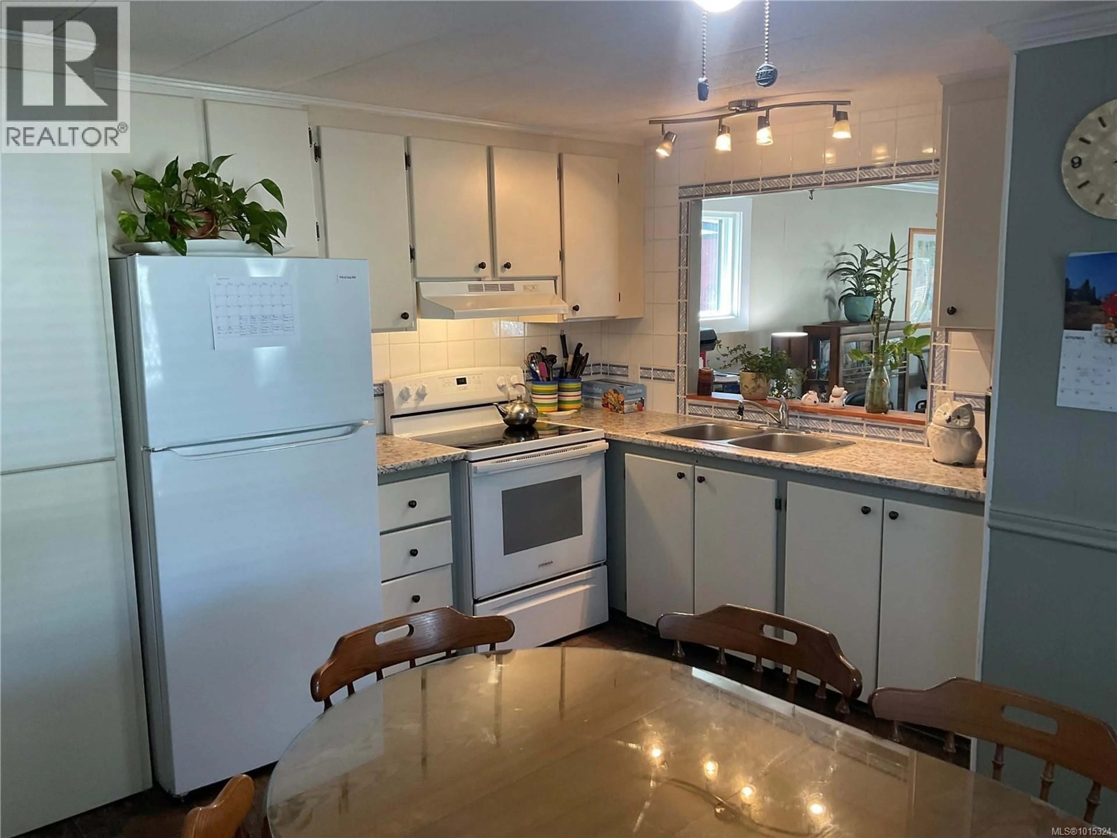 Open concept kitchen, unknown for 79 - 3497 GIBBINS ROAD, Duncan British Columbia V9L1N9