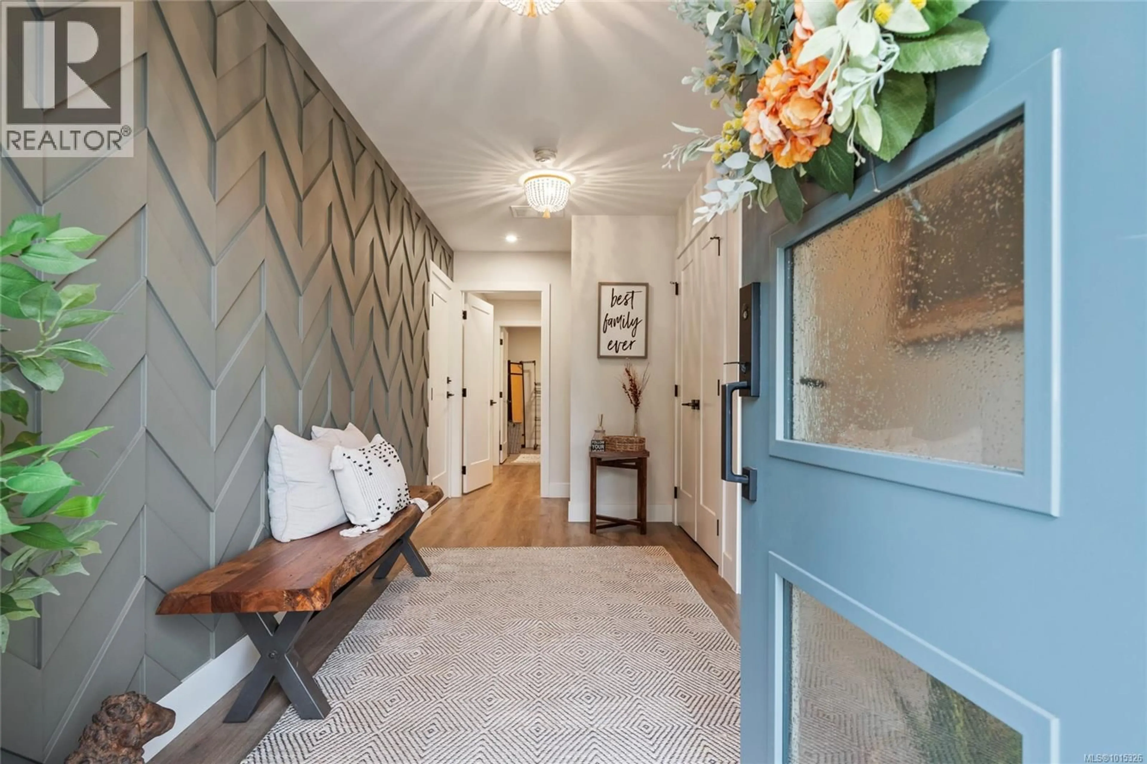Indoor entryway for 6278 HIGHWOOD DRIVE, Duncan British Columbia V9L0H5