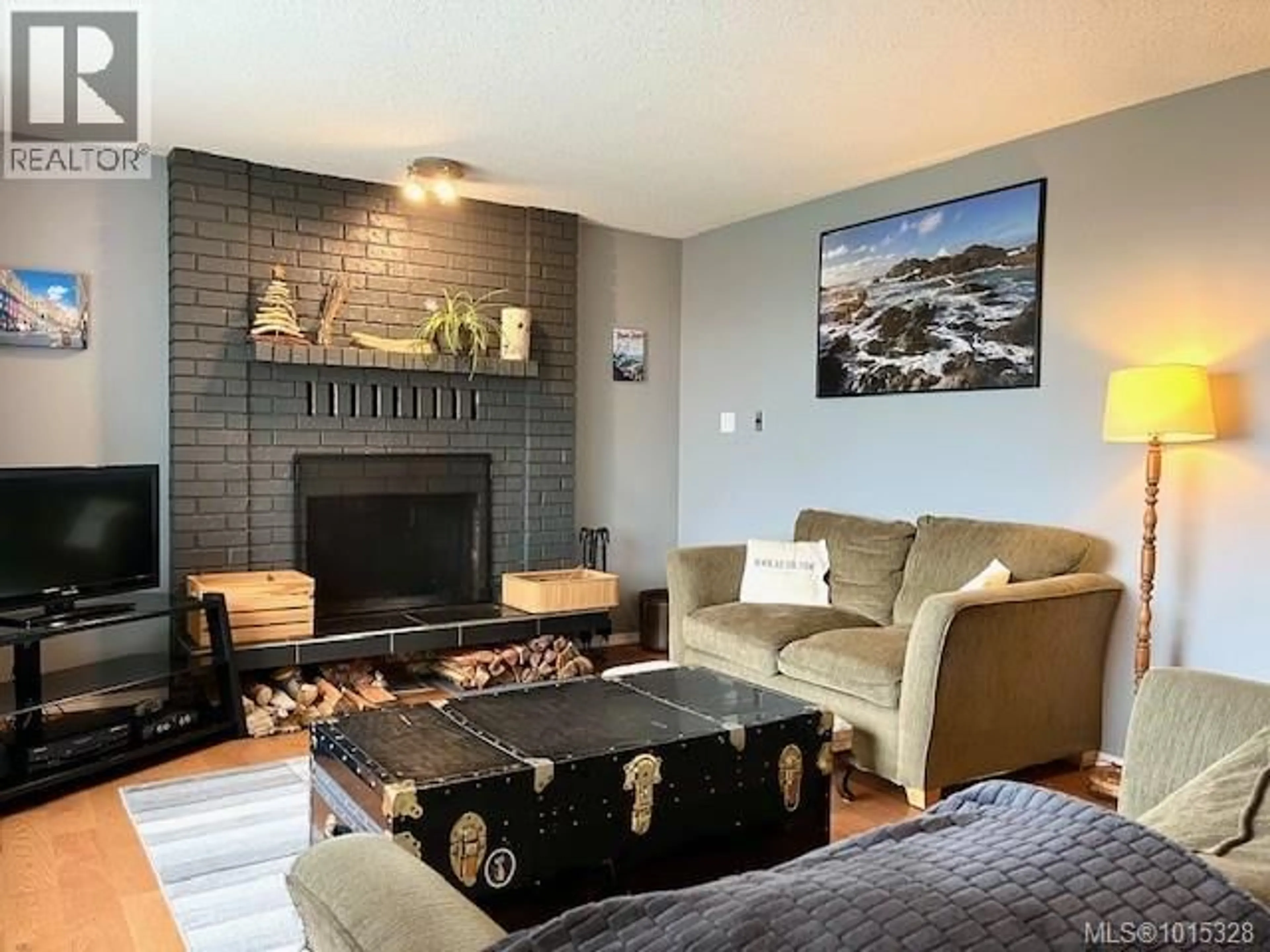 Living room with furniture, unknown for 5483 NORTON ROAD, Nanaimo British Columbia V9T5N1