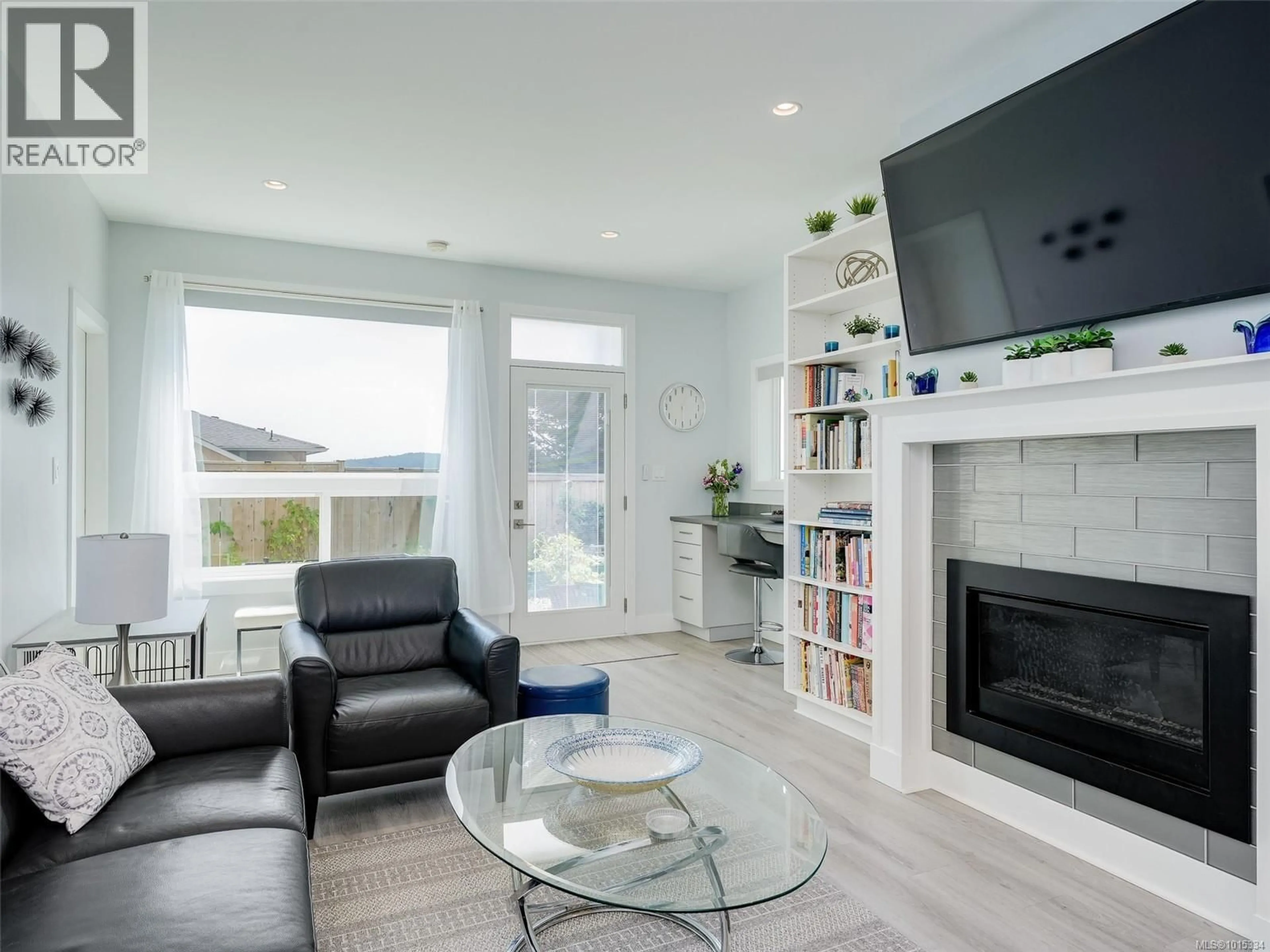 Living room with furniture, unknown for 2407 MOUNTAIN HEIGHTS DRIVE, Sooke British Columbia V9Z0L4
